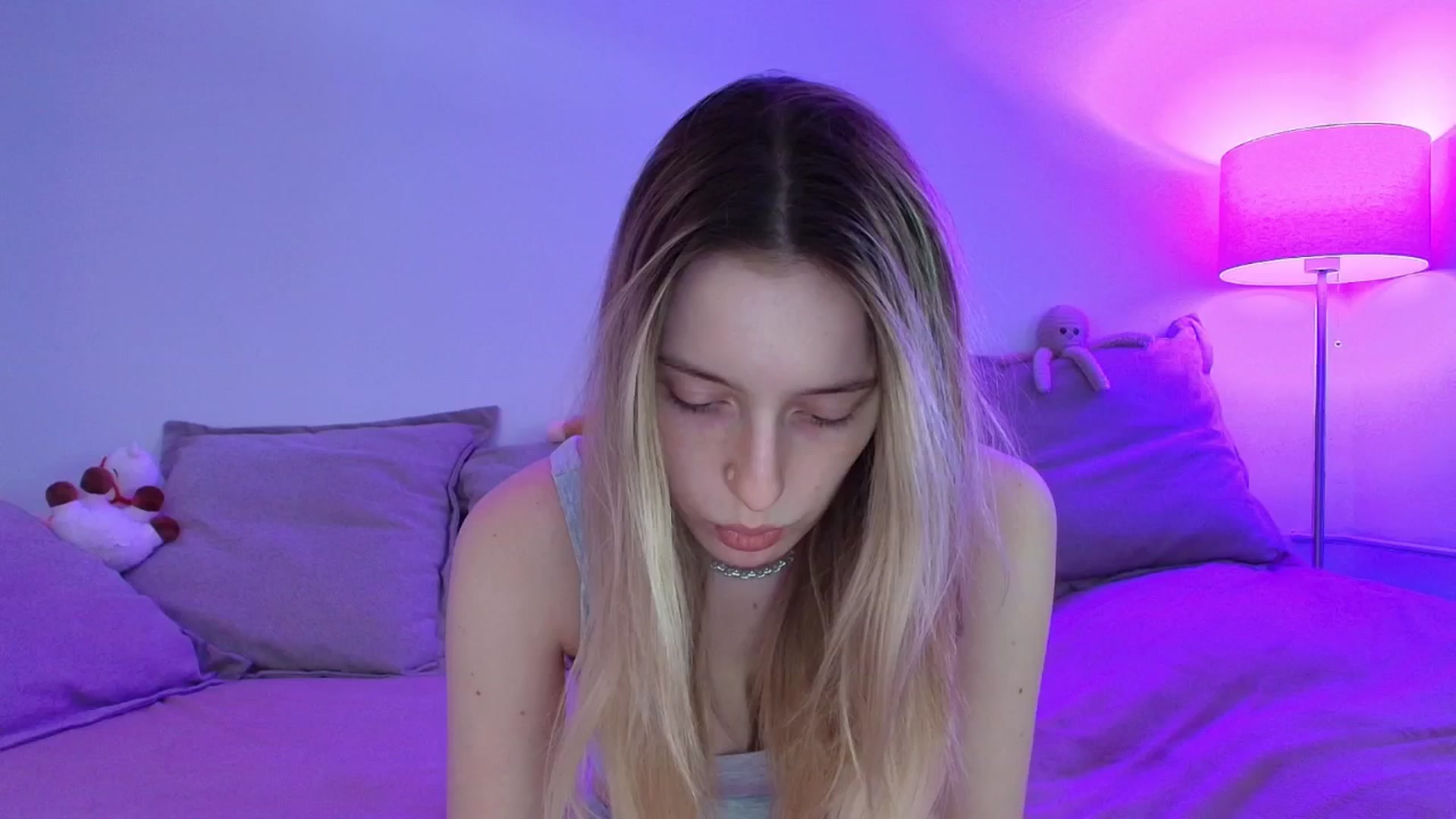 Gallery image thumbnail from Elenaxkiss's myfreecams stream on, 05/02/2026, 09:33 image 10 of 20