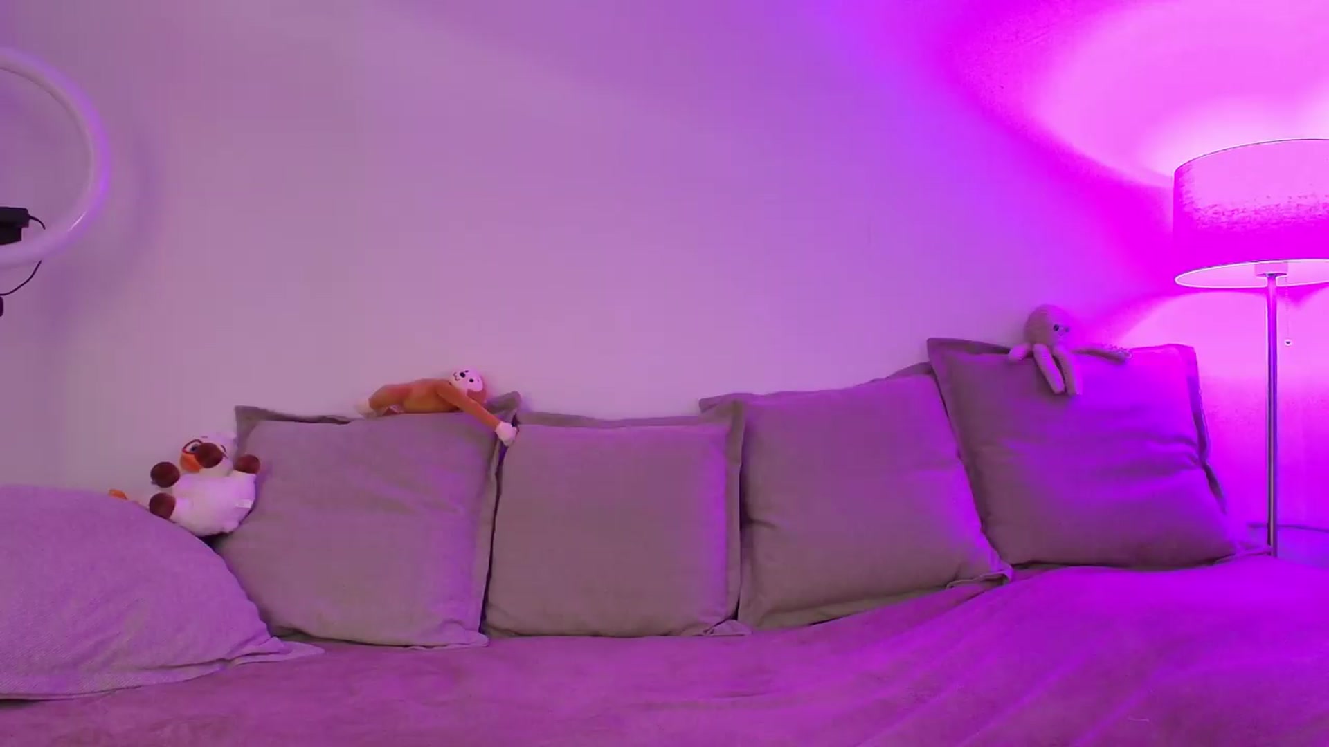 Gallery image thumbnail from Elenaxkiss's myfreecams stream on, 05/05/2026, 09:48 image 16 of 20