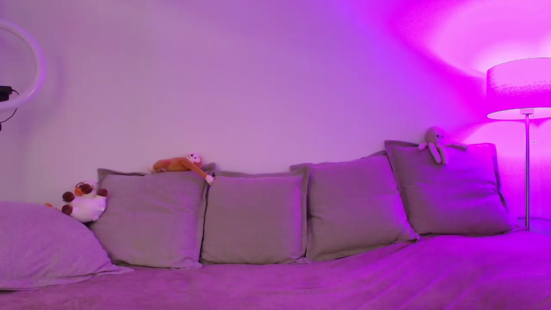 Gallery image thumbnail from Elenaxkiss's myfreecams stream on, 05/05/2026, 09:48 image 18 of 20