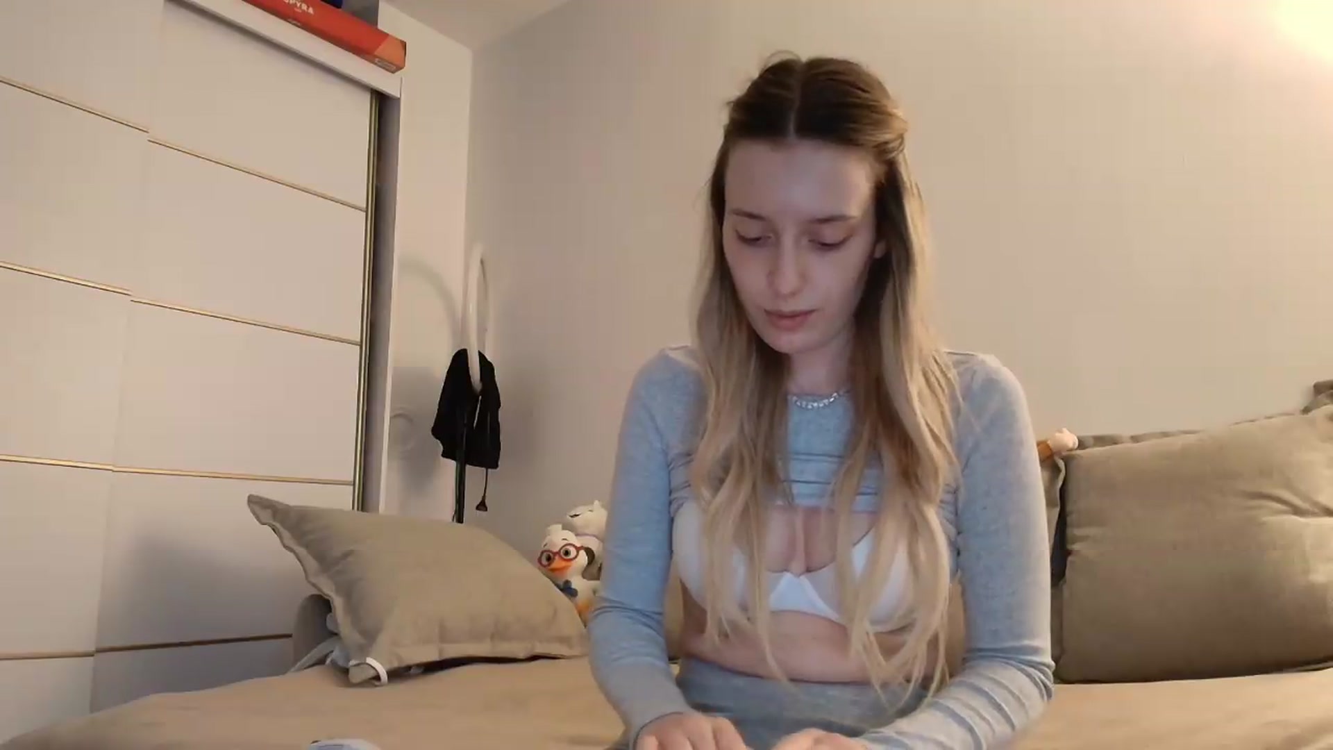 Gallery image thumbnail from Elenaxkiss's myfreecams stream on, 05/12/2026, 12:09 image 8 of 20