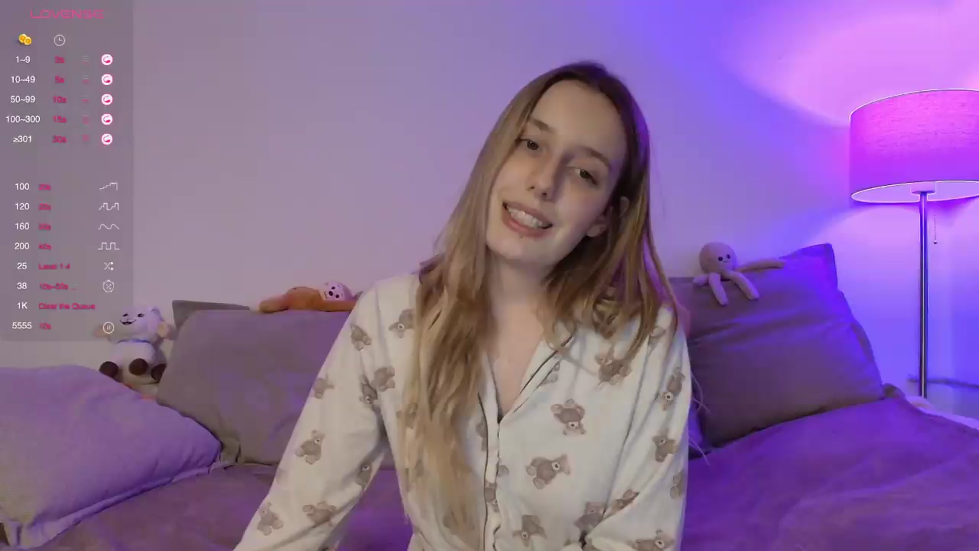 Gallery image thumbnail from Elenaxkiss's myfreecams stream on, 05/14/2026, 20:37 image 2 of 20