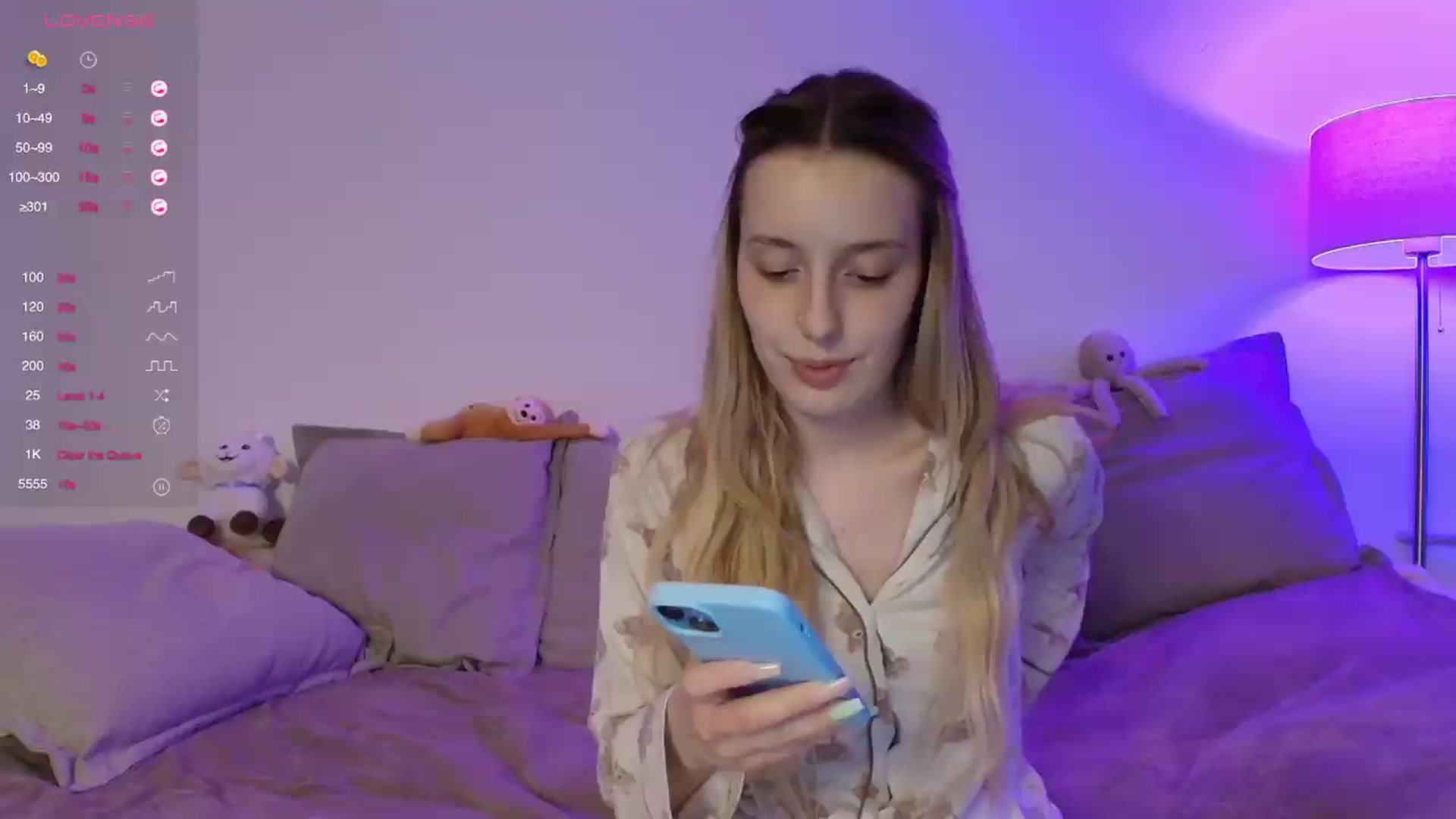 Gallery image thumbnail from Elenaxkiss's myfreecams stream on, 05/14/2026, 20:37 image 10 of 20