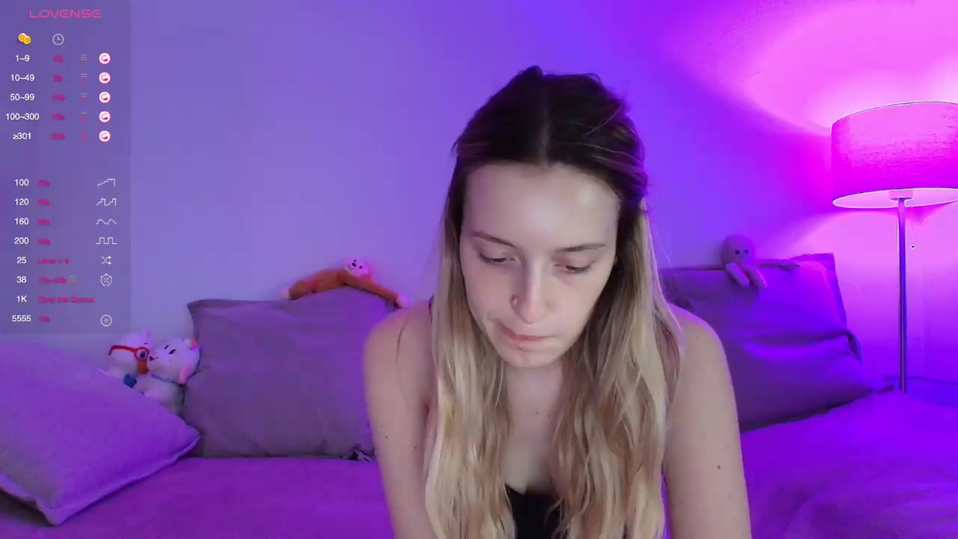 Gallery image thumbnail from Elenaxkiss's myfreecams stream on, 05/19/2026, 11:17 image 19 of 20