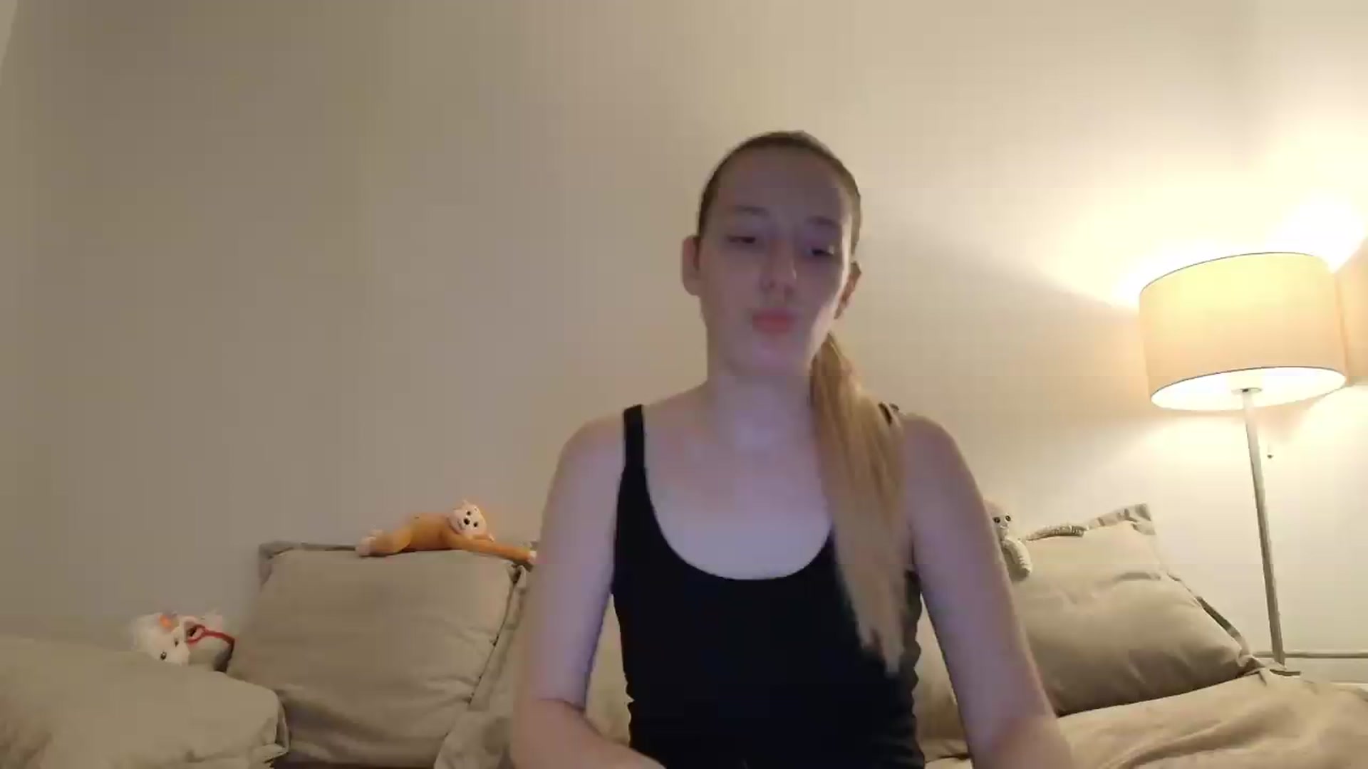 Gallery image thumbnail from Elenaxkiss's myfreecams stream on, 05/22/2026, 21:30 image 16 of 20