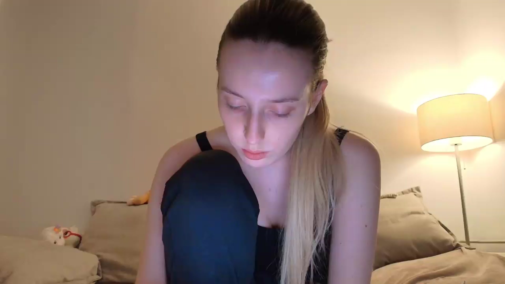 Gallery image thumbnail from Elenaxkiss's myfreecams stream on, 05/22/2026, 21:30 image 13 of 20