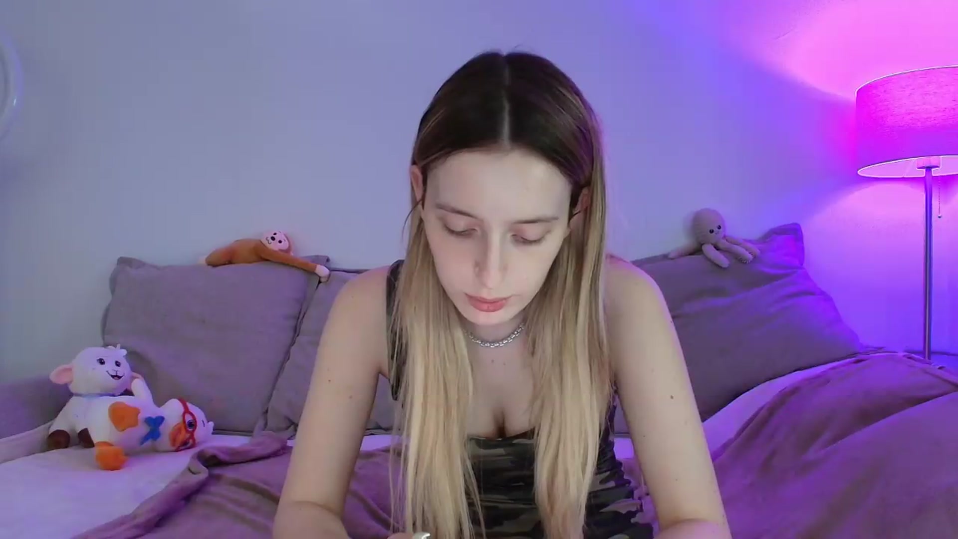 Gallery image thumbnail from Elenaxkiss's myfreecams stream on, 06/02/2026, 10:56 image 11 of 20