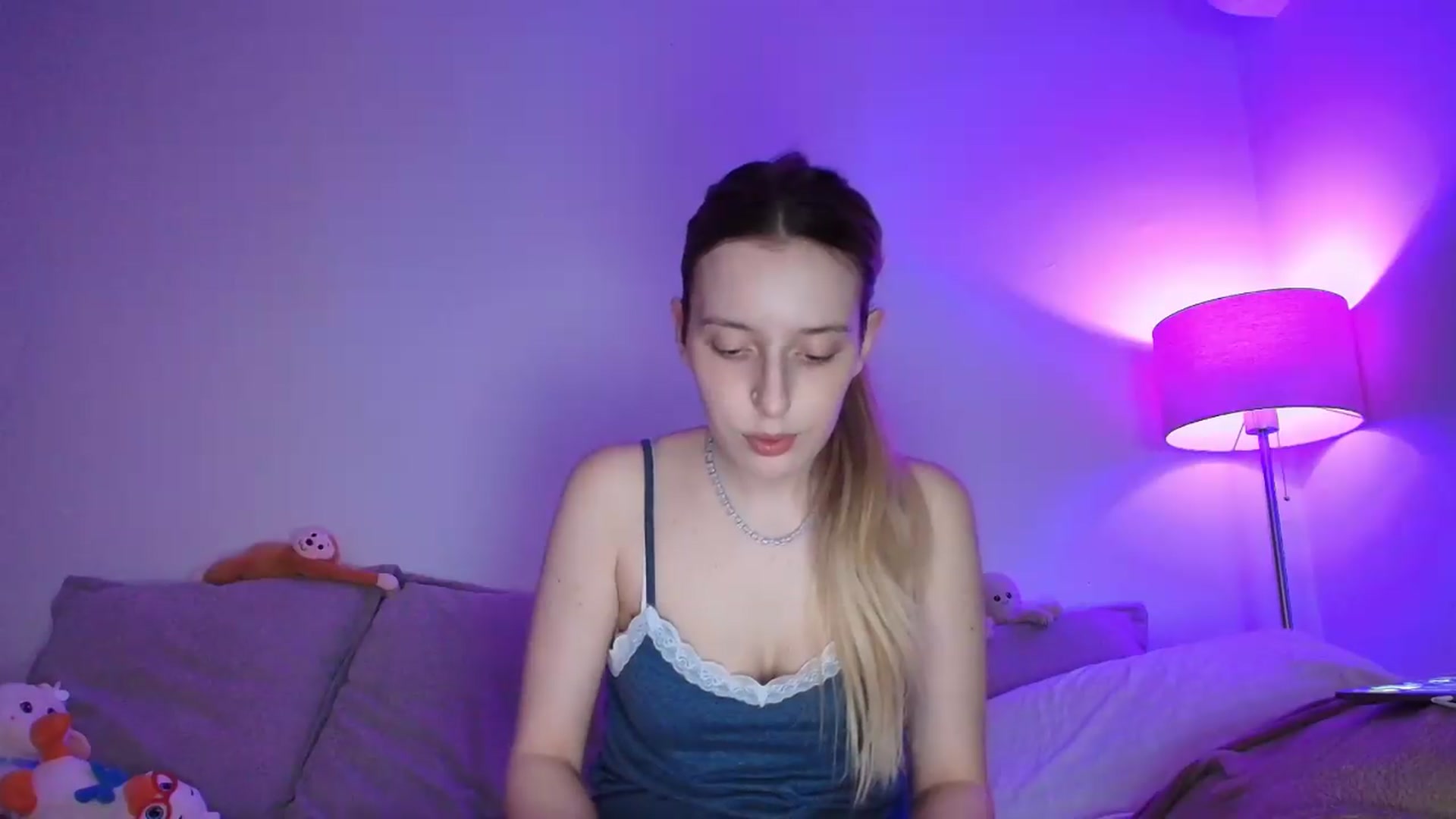 Gallery image thumbnail from Elenaxkiss's myfreecams stream on, 06/02/2026, 20:42 image 11 of 20