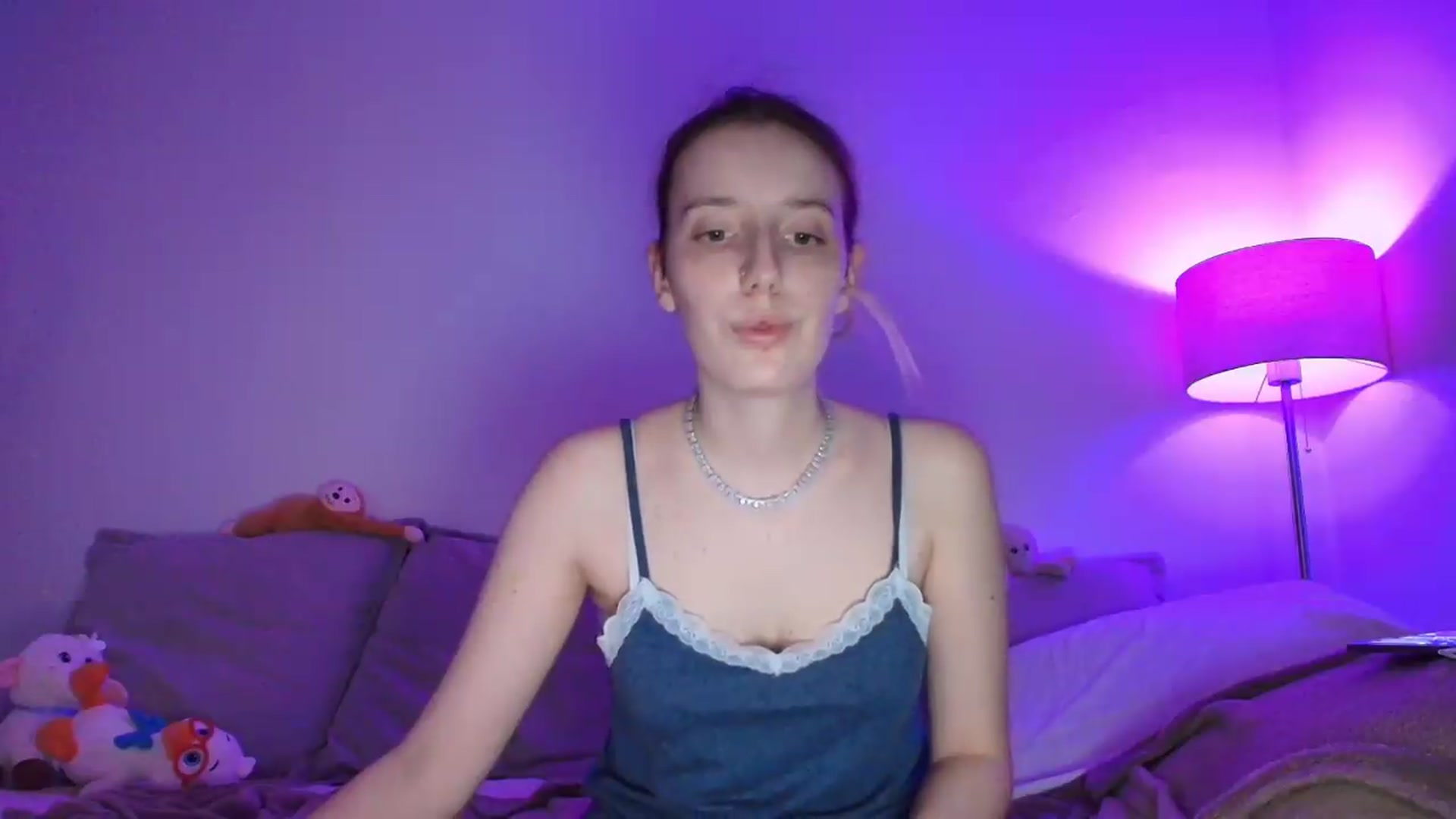 Gallery image thumbnail from Elenaxkiss's myfreecams stream on, 06/02/2026, 20:42 image 2 of 20