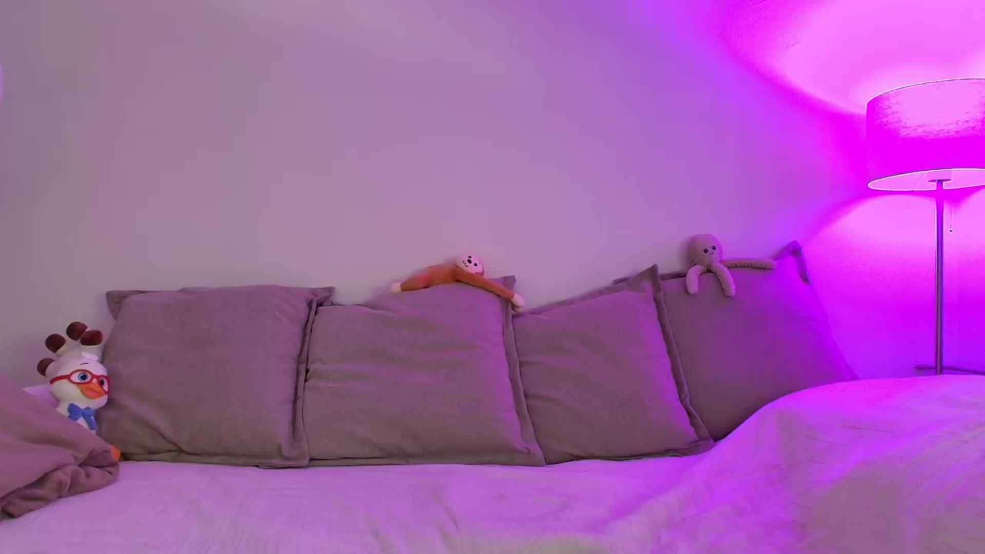 Gallery image thumbnail from Elenaxkiss's myfreecams stream on, 06/04/2026, 12:31 image 20 of 20