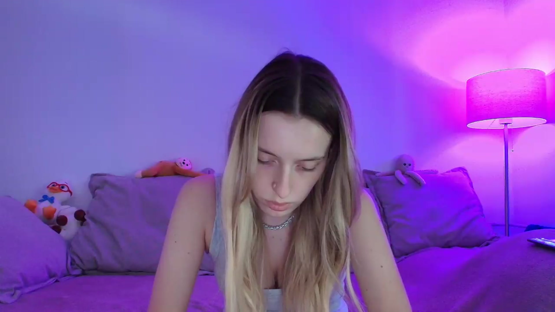 Gallery image thumbnail from Elenaxkiss's myfreecams stream on, 06/26/2026, 09:39 image 17 of 20