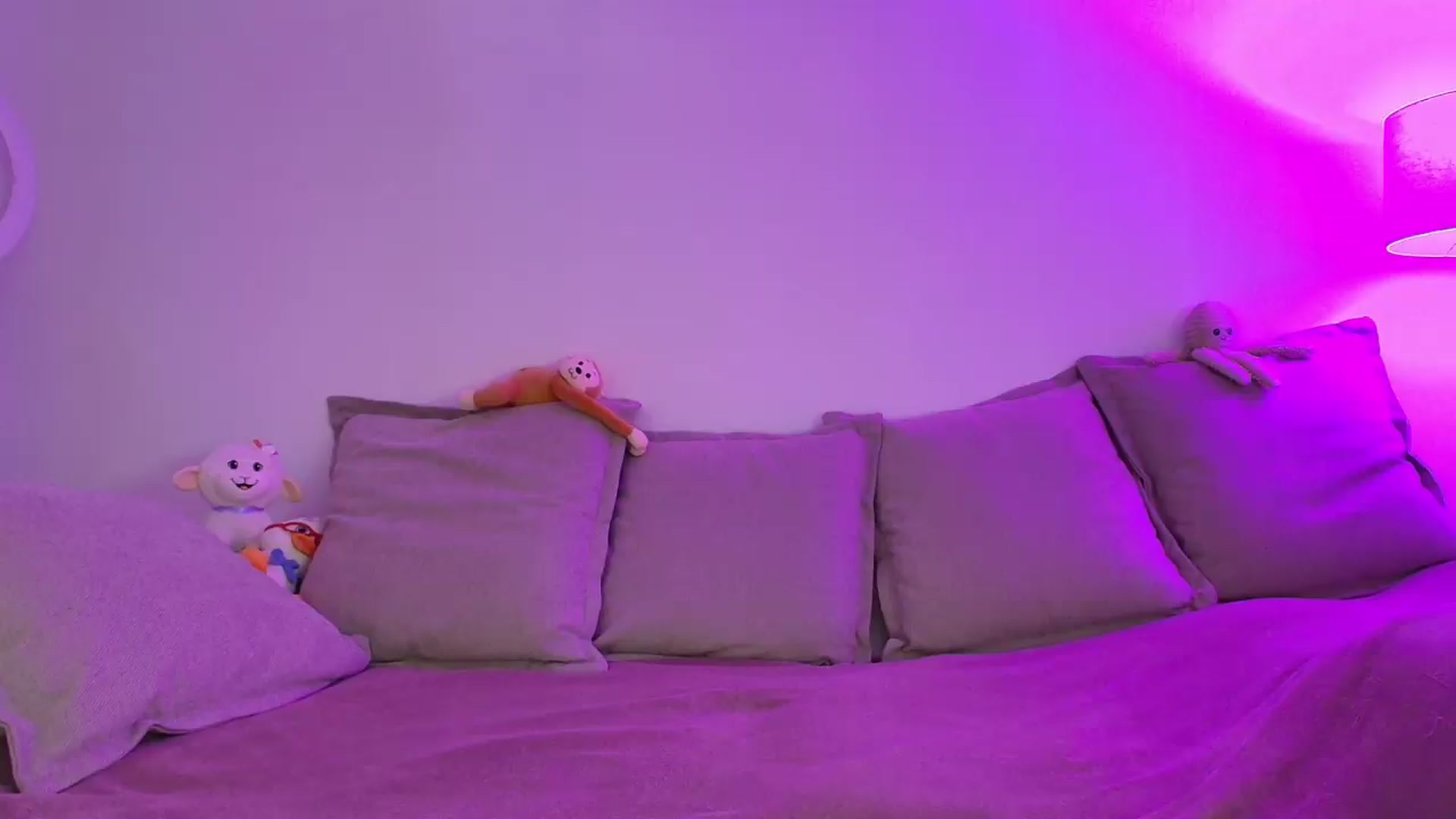 Gallery image thumbnail from Elenaxkiss's myfreecams stream on, 06/29/2026, 11:32 image 2 of 20