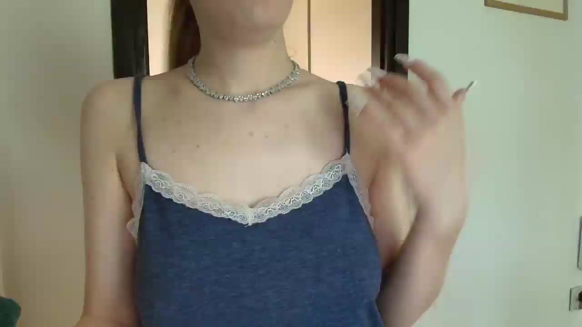 Gallery image thumbnail from Elenaxkiss's myfreecams stream on, 07/06/2026, 11:30 image 4 of 20