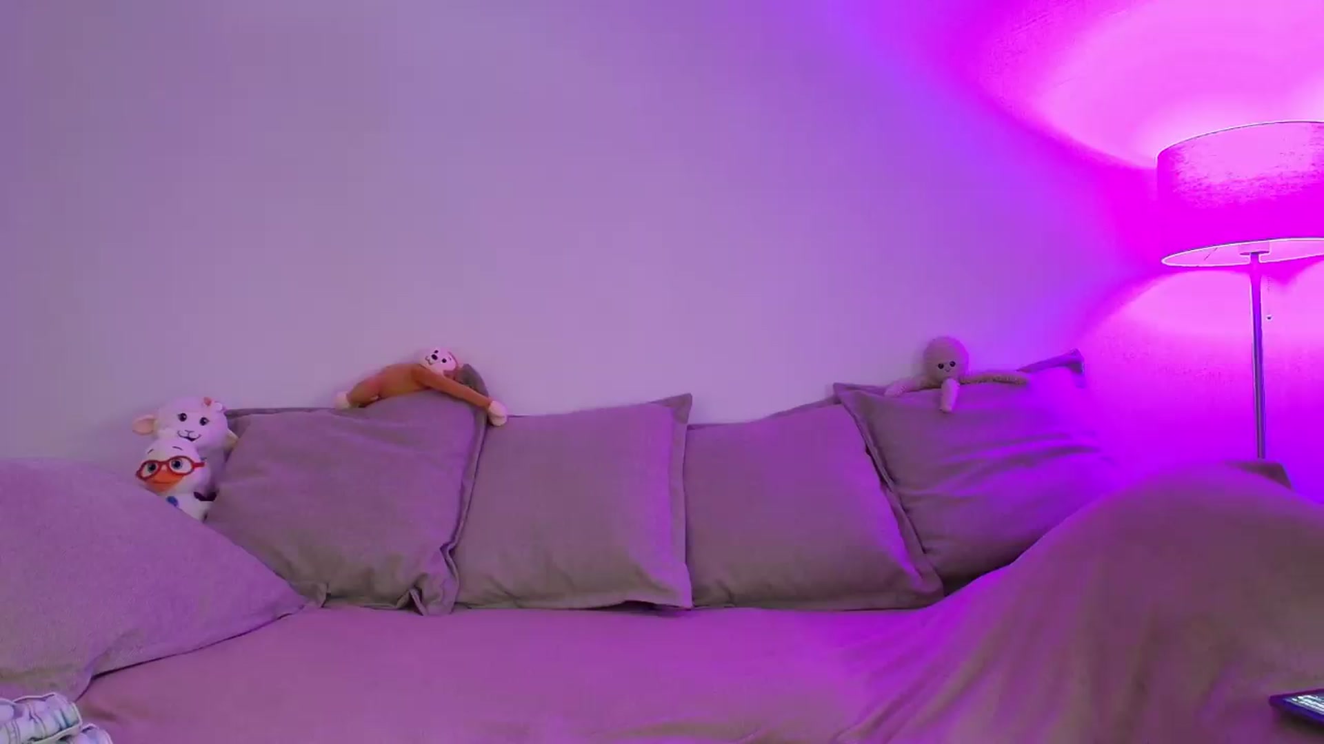 Gallery image thumbnail from Elenaxkiss's myfreecams stream on, 07/08/2026, 12:31 image 2 of 20