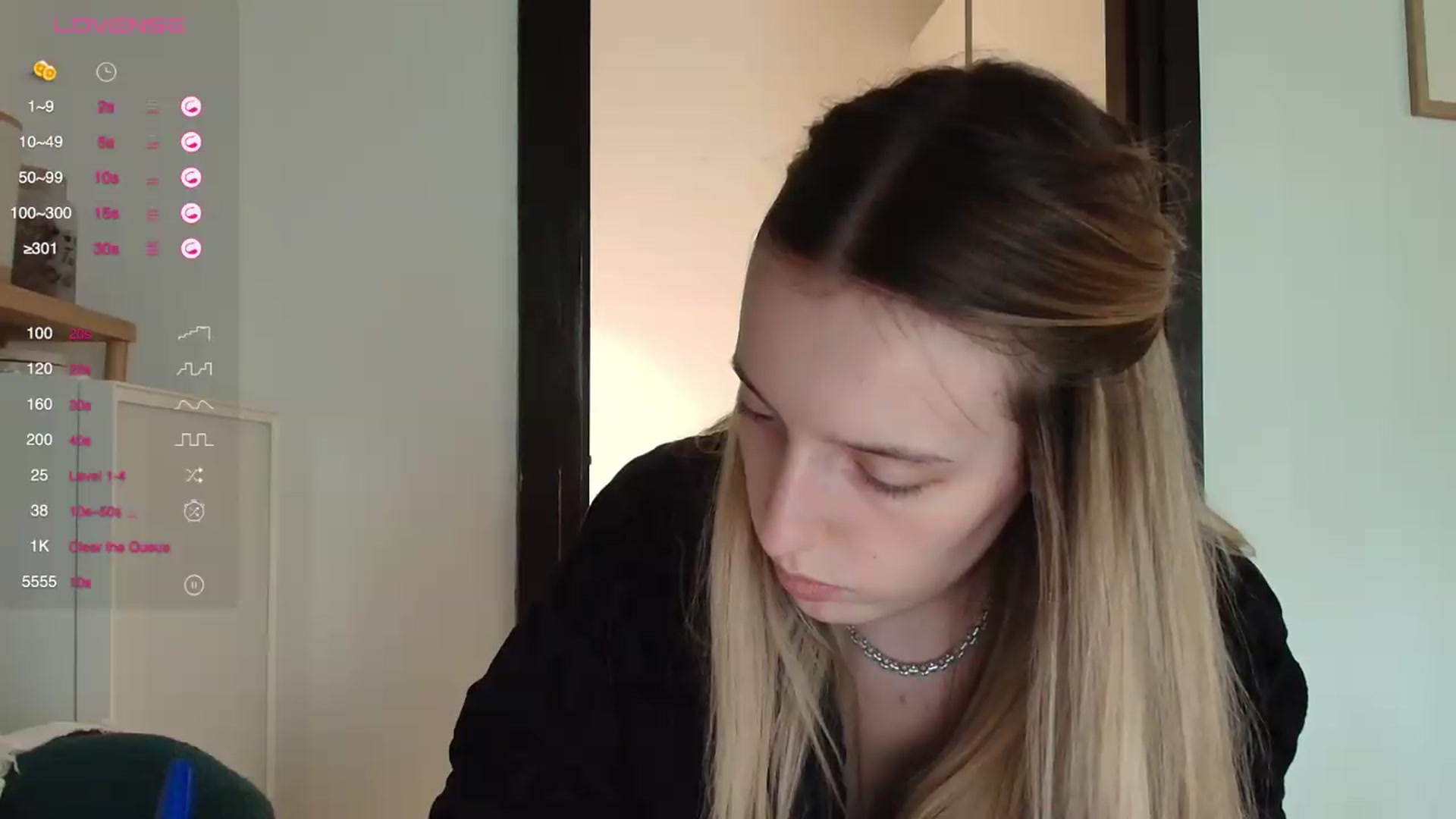 Gallery image thumbnail from Elenaxkiss's myfreecams stream on, 07/10/2026, 10:35 image 20 of 20