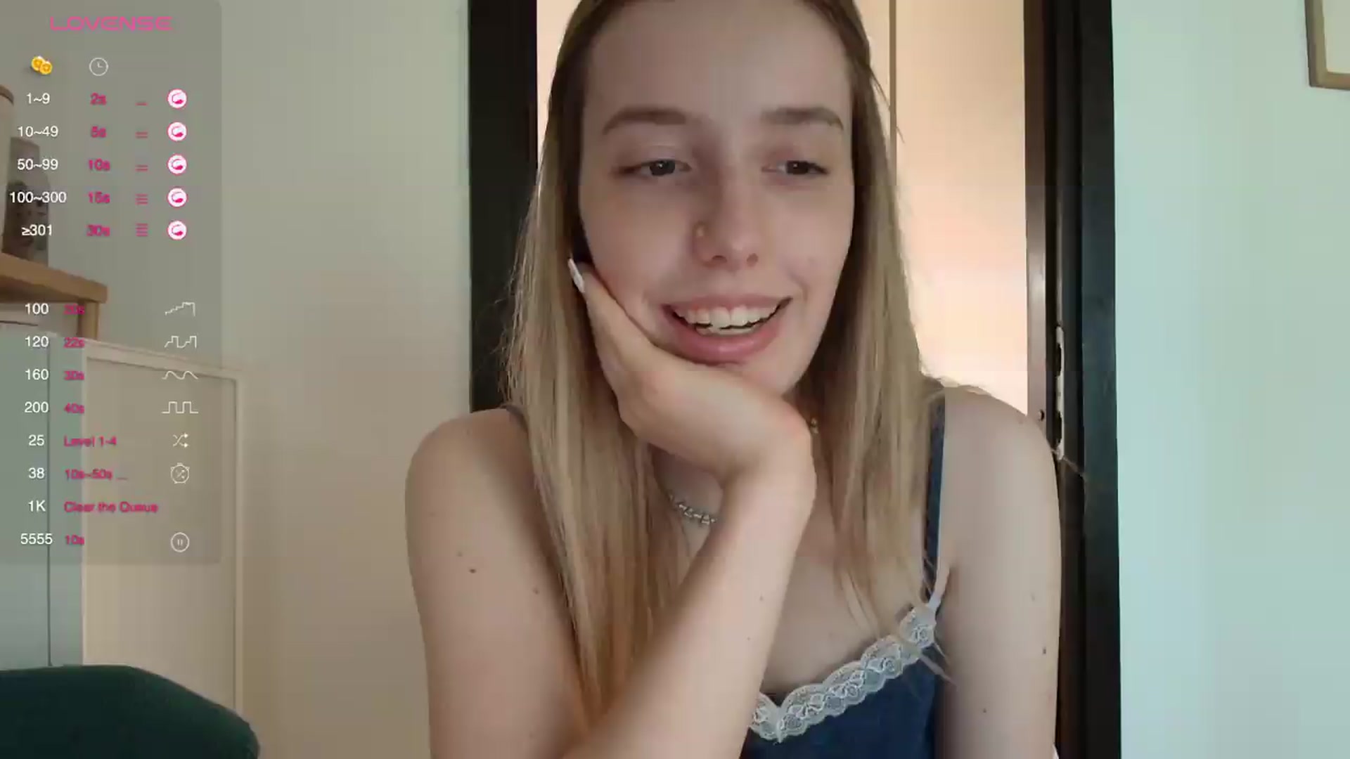 Gallery image thumbnail from Elenaxkiss's myfreecams stream on, 07/10/2026, 10:35 image 2 of 20