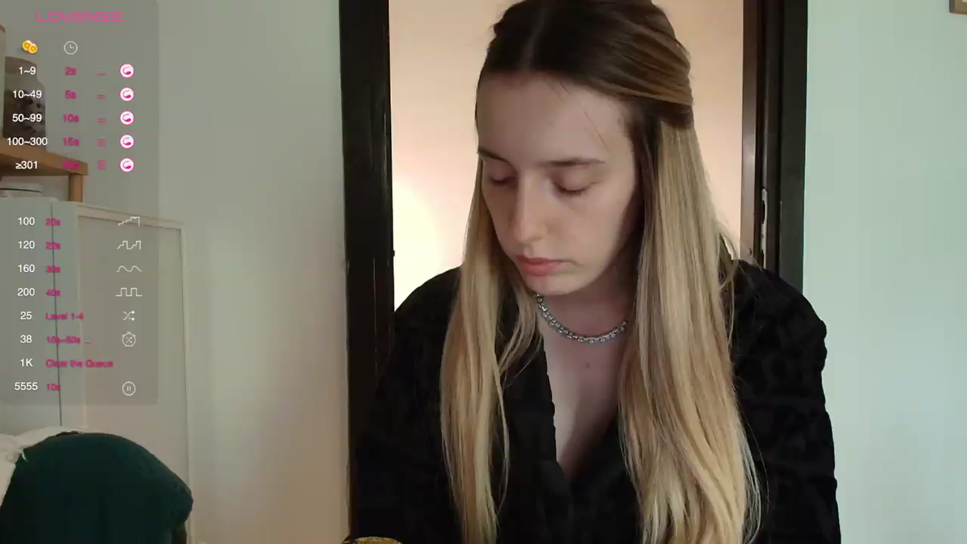 Gallery image thumbnail from Elenaxkiss's myfreecams stream on, 07/10/2026, 11:18 image 8 of 20