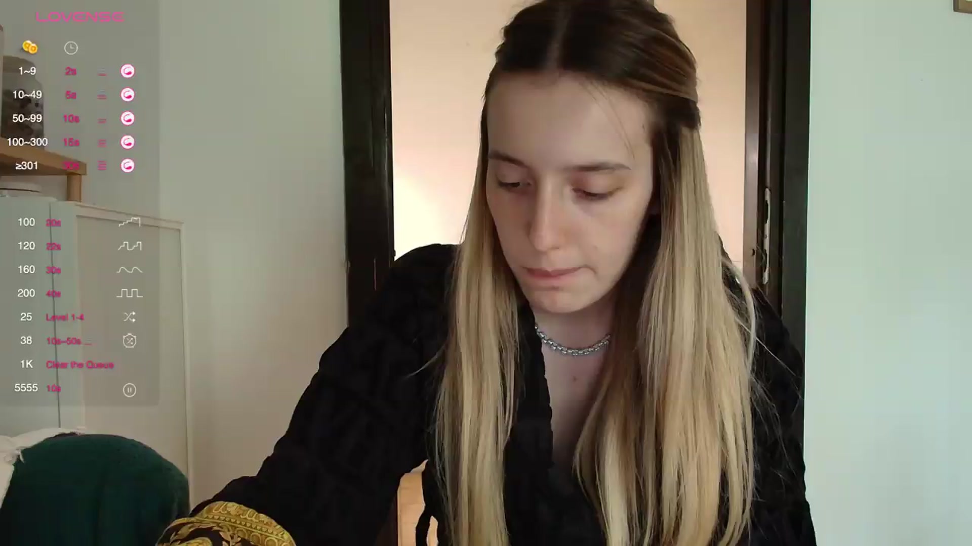 Gallery image thumbnail from Elenaxkiss's myfreecams stream on, 07/10/2026, 11:18 image 1 of 20