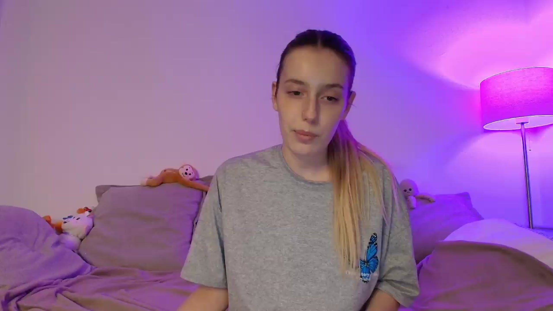 Gallery image thumbnail from Elenaxkiss's myfreecams stream on, 07/12/2026, 20:12 image 2 of 20