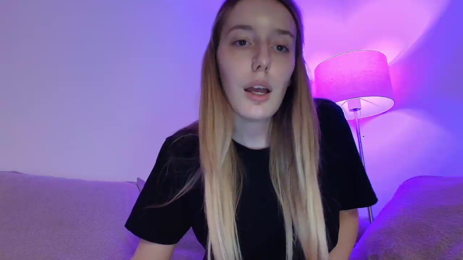 Gallery image thumbnail from Elenaxkiss's myfreecams stream on, 07/13/2026, 19:22 image 20 of 20