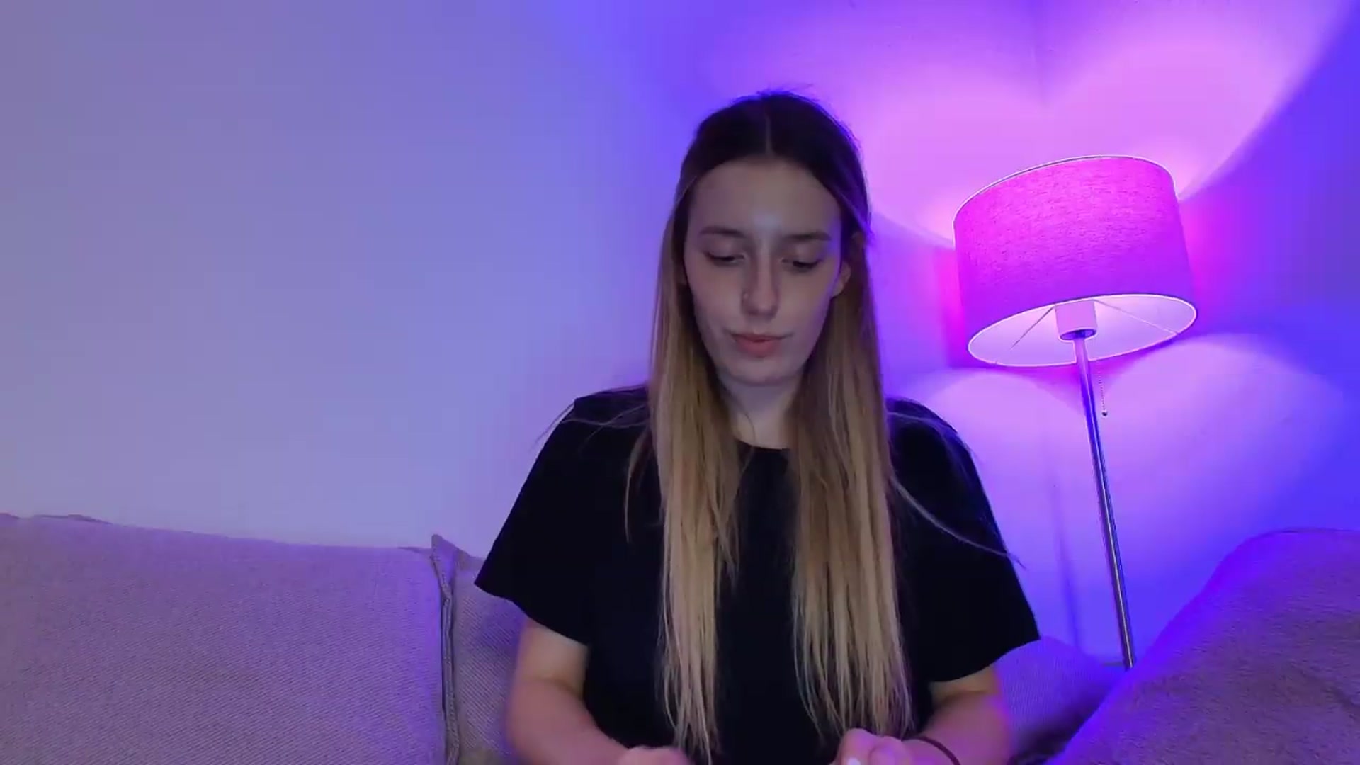 Gallery image thumbnail from Elenaxkiss's myfreecams stream on, 07/13/2026, 19:22 image 18 of 20