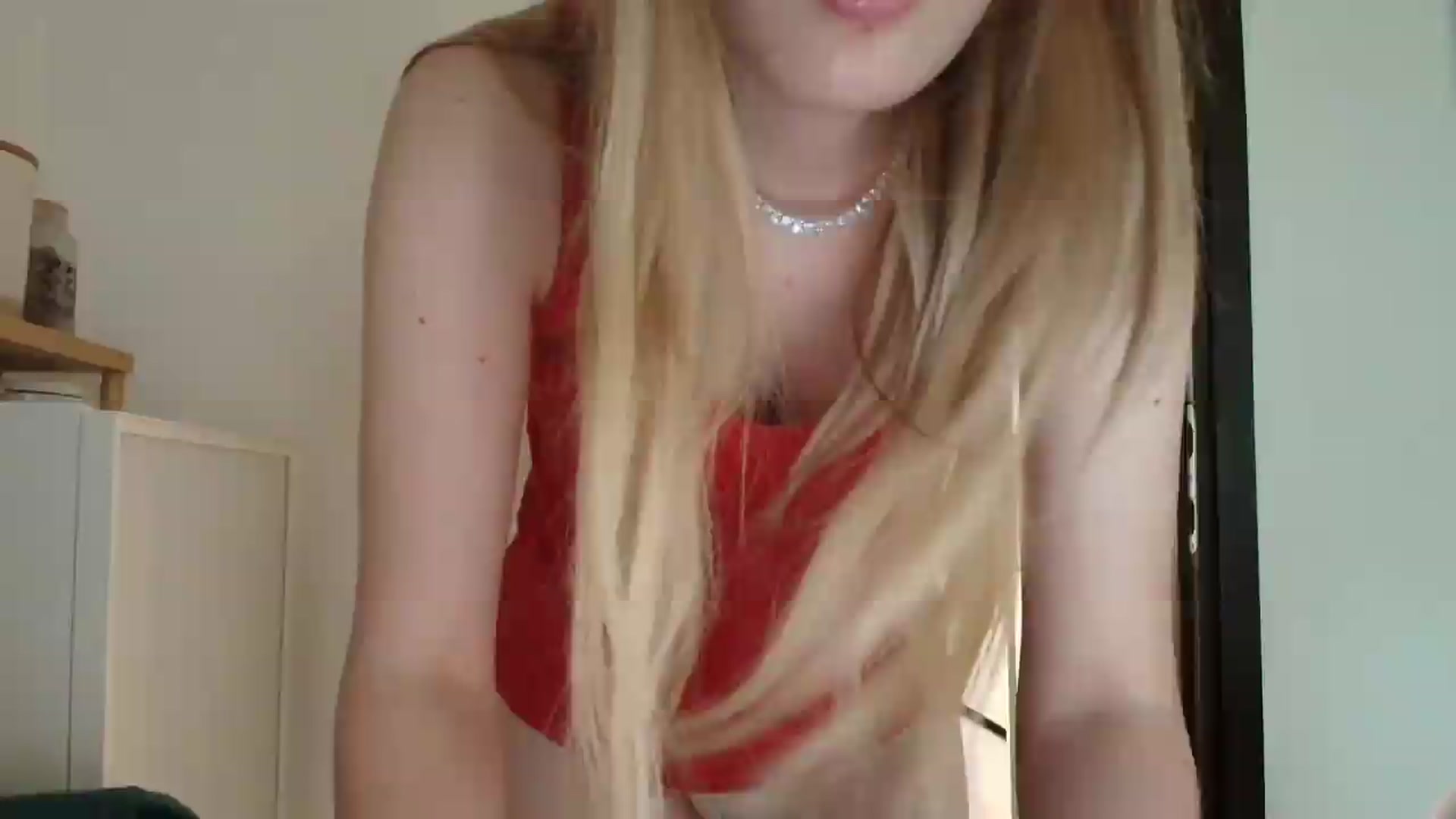 Gallery image thumbnail from Elenaxkiss's myfreecams stream on, 07/20/2026, 07:41 image 19 of 20