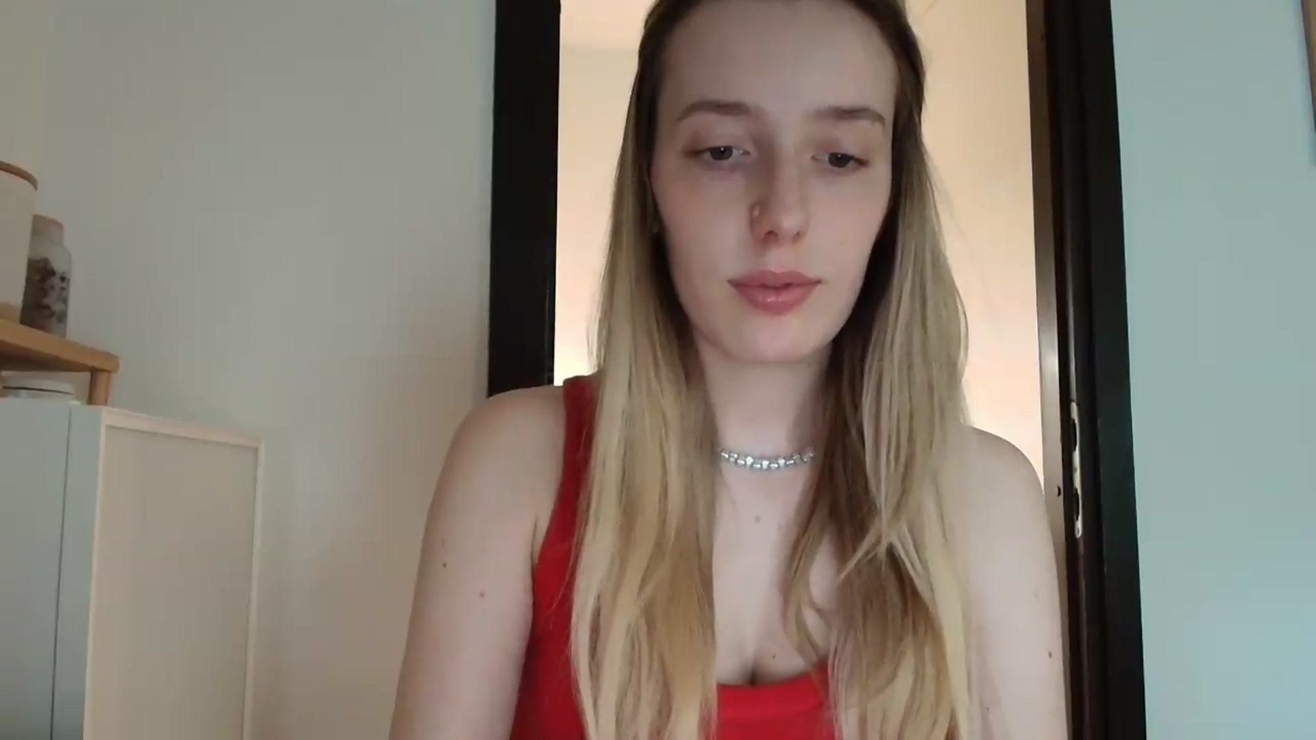 Gallery image thumbnail from Elenaxkiss's myfreecams stream on, 07/20/2026, 07:41 image 5 of 20