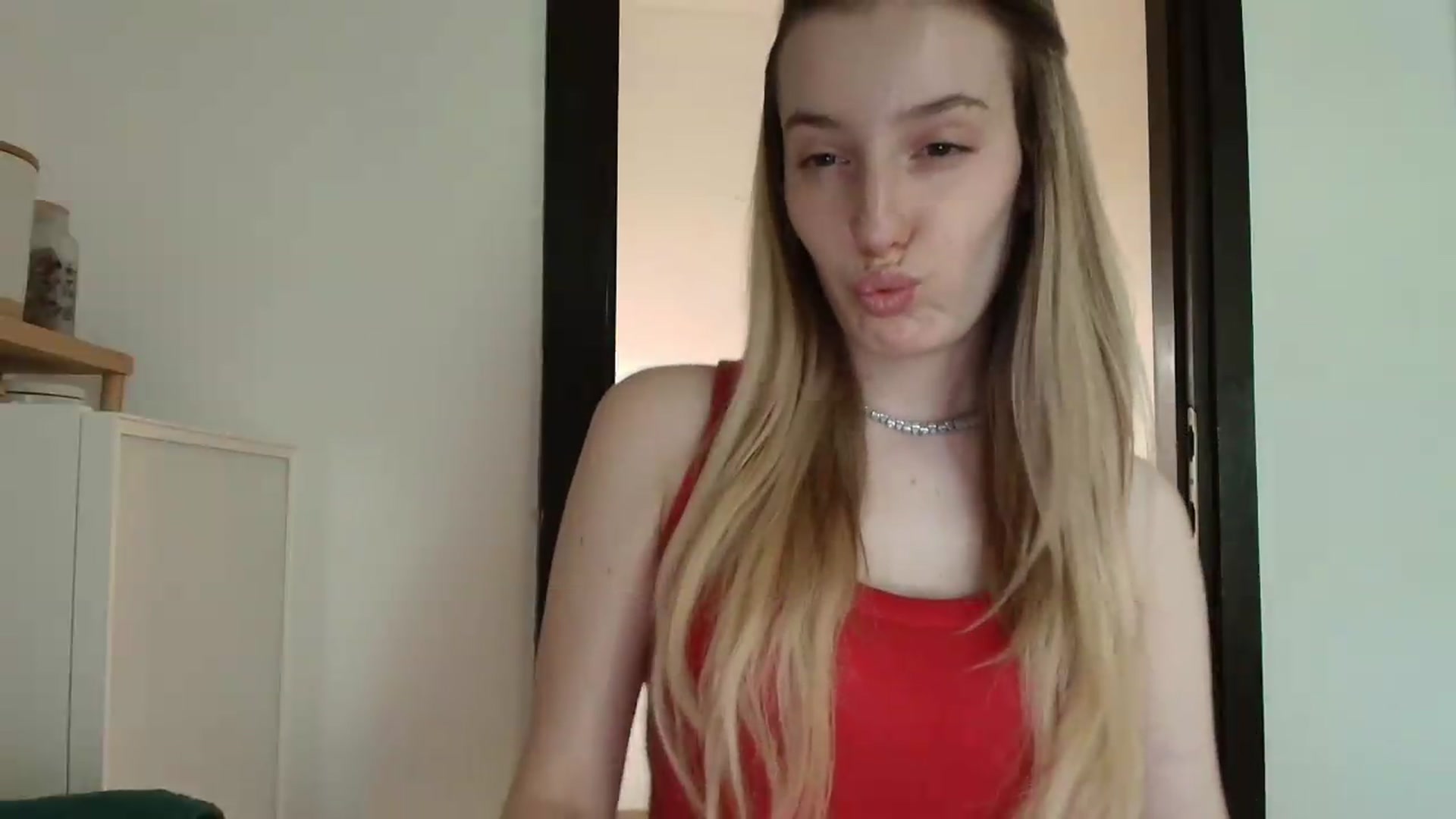 Gallery image thumbnail from Elenaxkiss's myfreecams stream on, 07/20/2026, 07:41 image 6 of 20