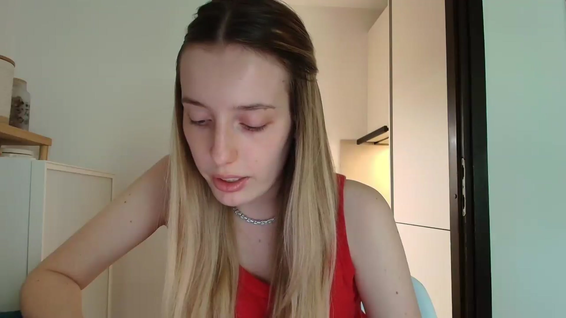Gallery image thumbnail from Elenaxkiss's myfreecams stream on, 07/20/2026, 07:41 image 7 of 20