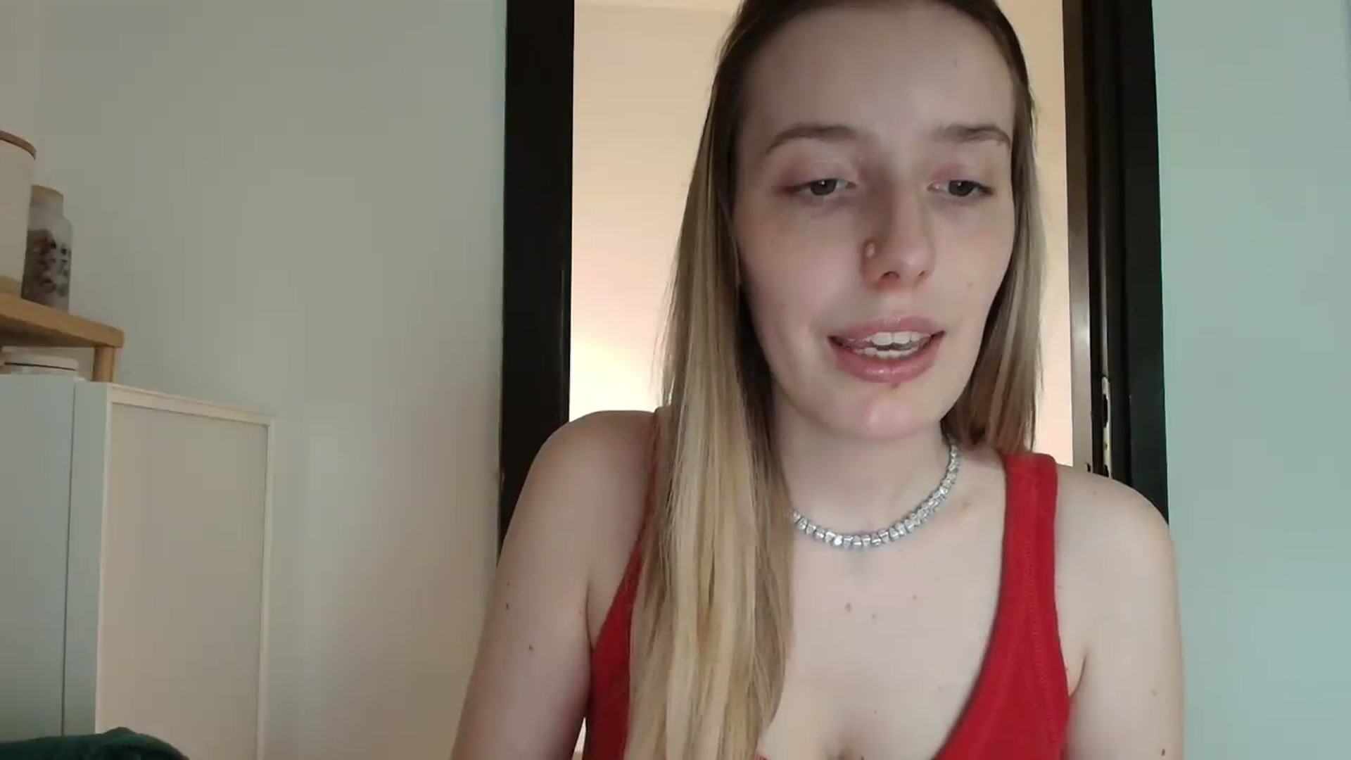 Gallery image thumbnail from Elenaxkiss's myfreecams stream on, 07/20/2026, 07:41 image 10 of 20