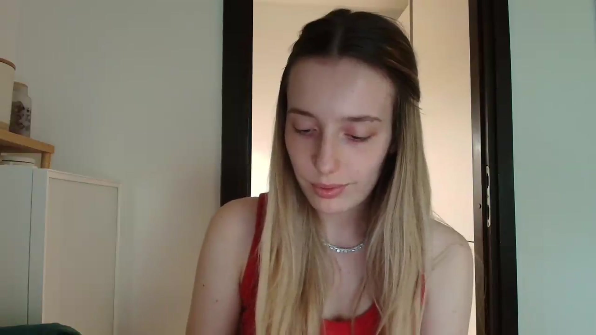 Gallery image thumbnail from Elenaxkiss's myfreecams stream on, 07/20/2026, 07:41 image 16 of 20