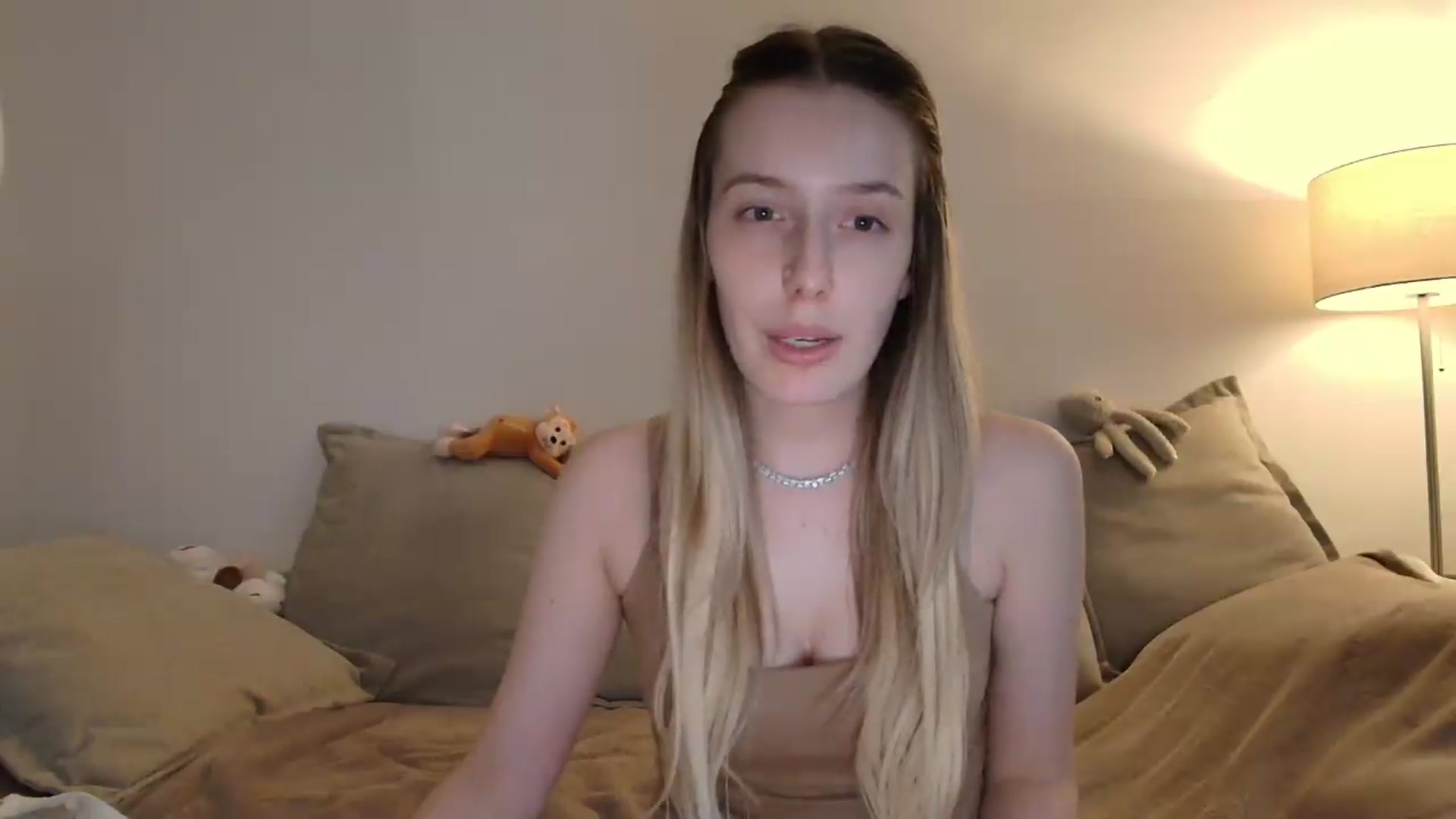 Gallery image thumbnail from Elenaxkiss's myfreecams stream on, 07/20/2026, 17:44 image 19 of 20