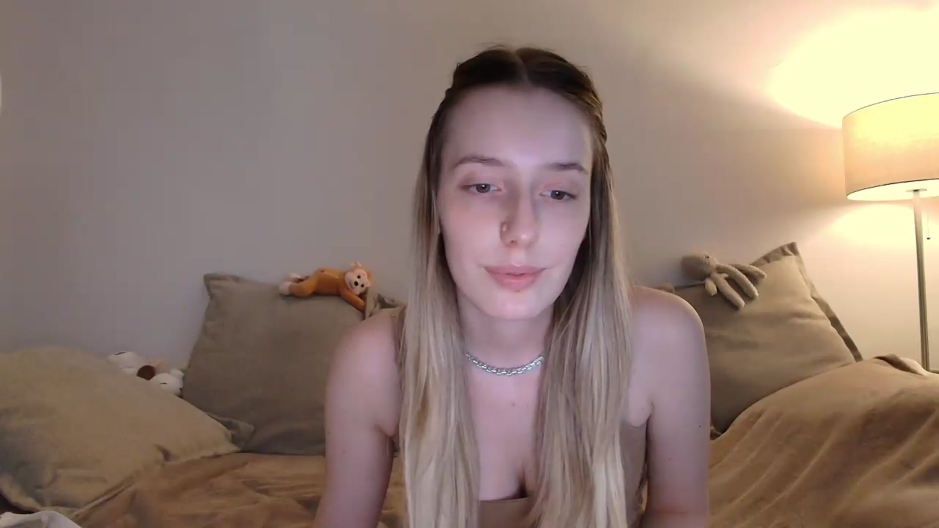 Gallery image thumbnail from Elenaxkiss's myfreecams stream on, 07/20/2026, 17:44 image 20 of 20