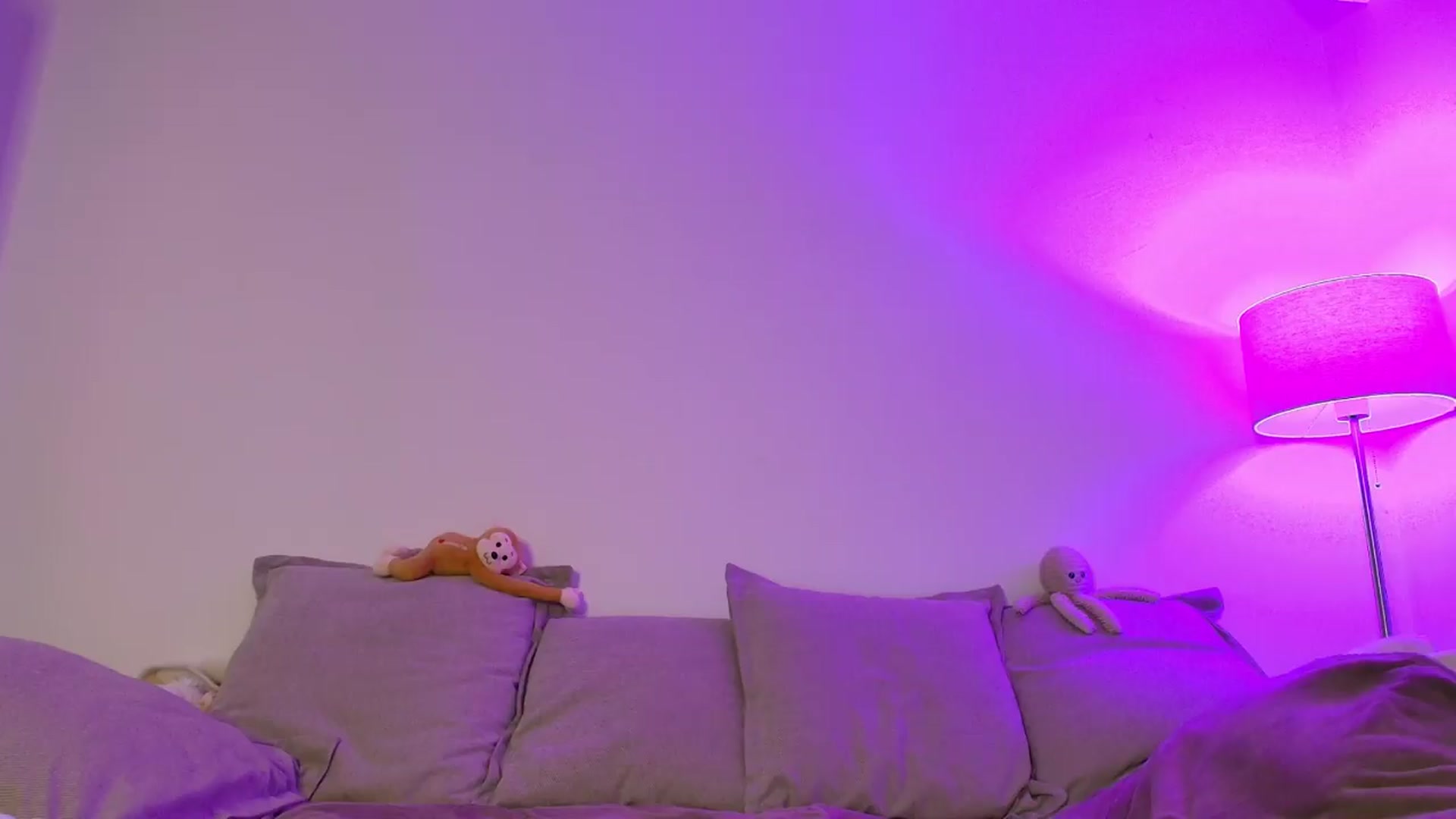 Gallery image thumbnail from Elenaxkiss's myfreecams stream on, 07/22/2026, 19:10 image 18 of 20