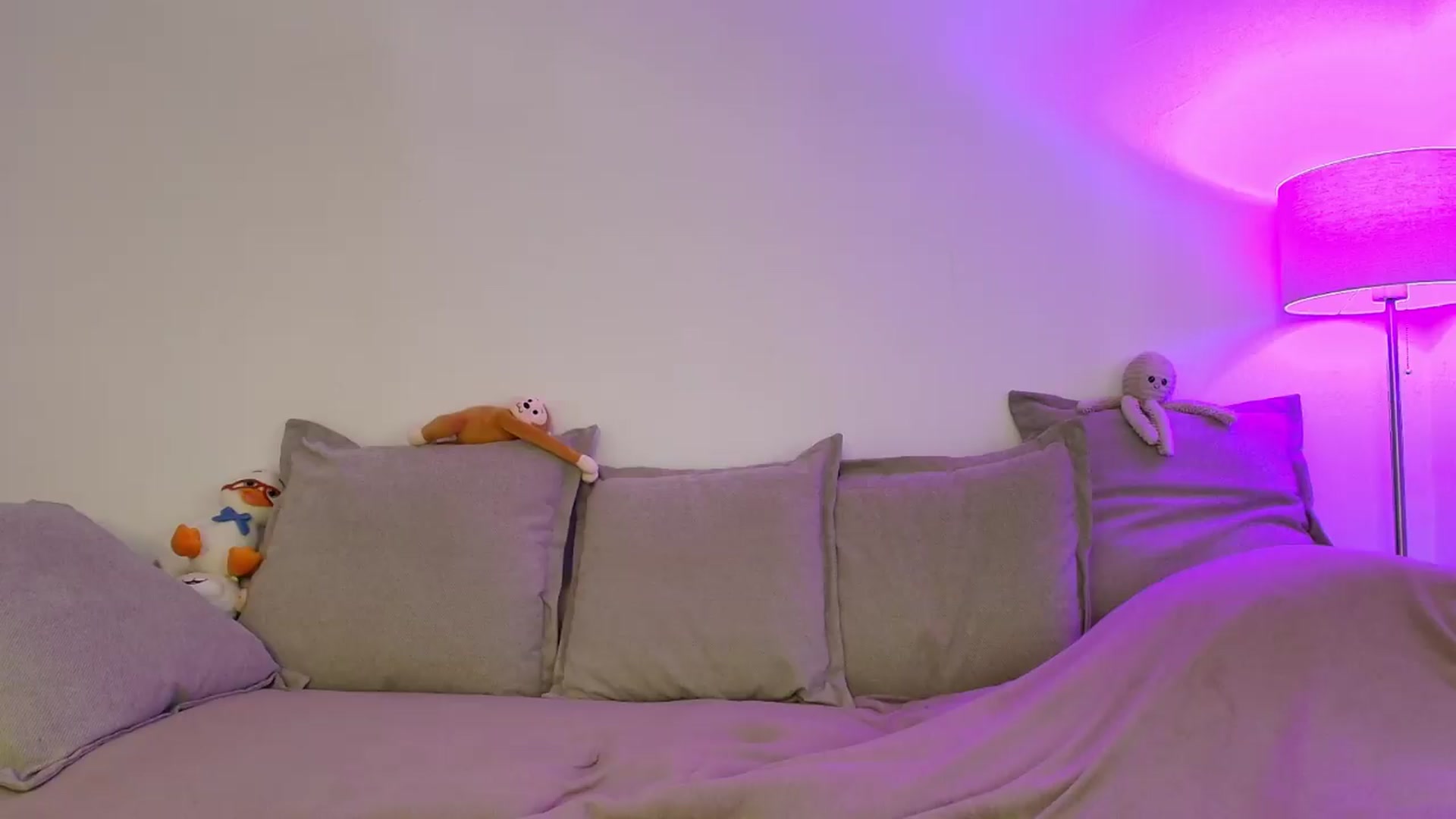Gallery image thumbnail from Elenaxkiss's myfreecams stream on, 07/27/2026, 09:58 image 10 of 20