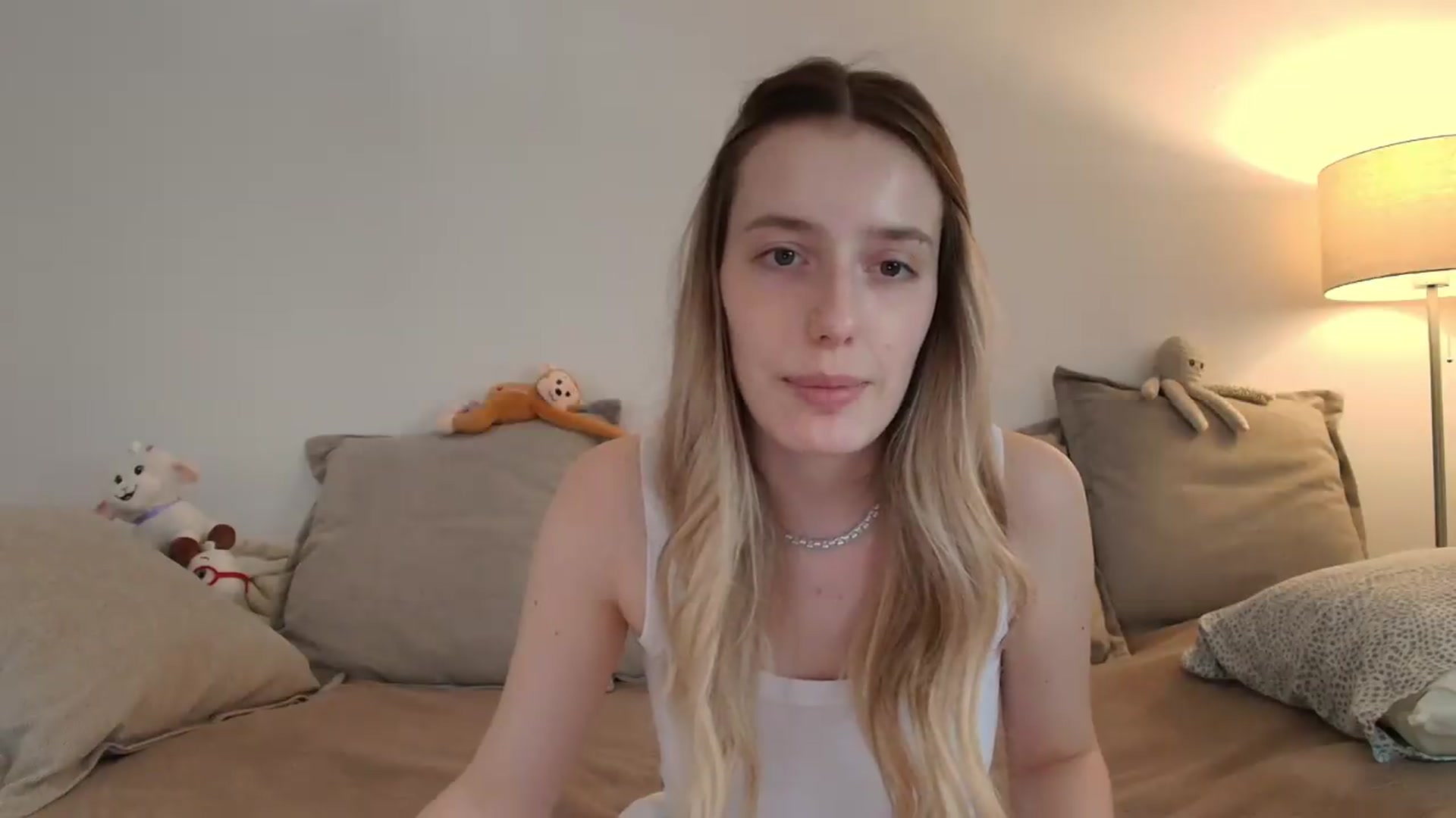 Gallery image thumbnail from Elenaxkiss's myfreecams stream on, 07/30/2026, 10:49 image 19 of 20