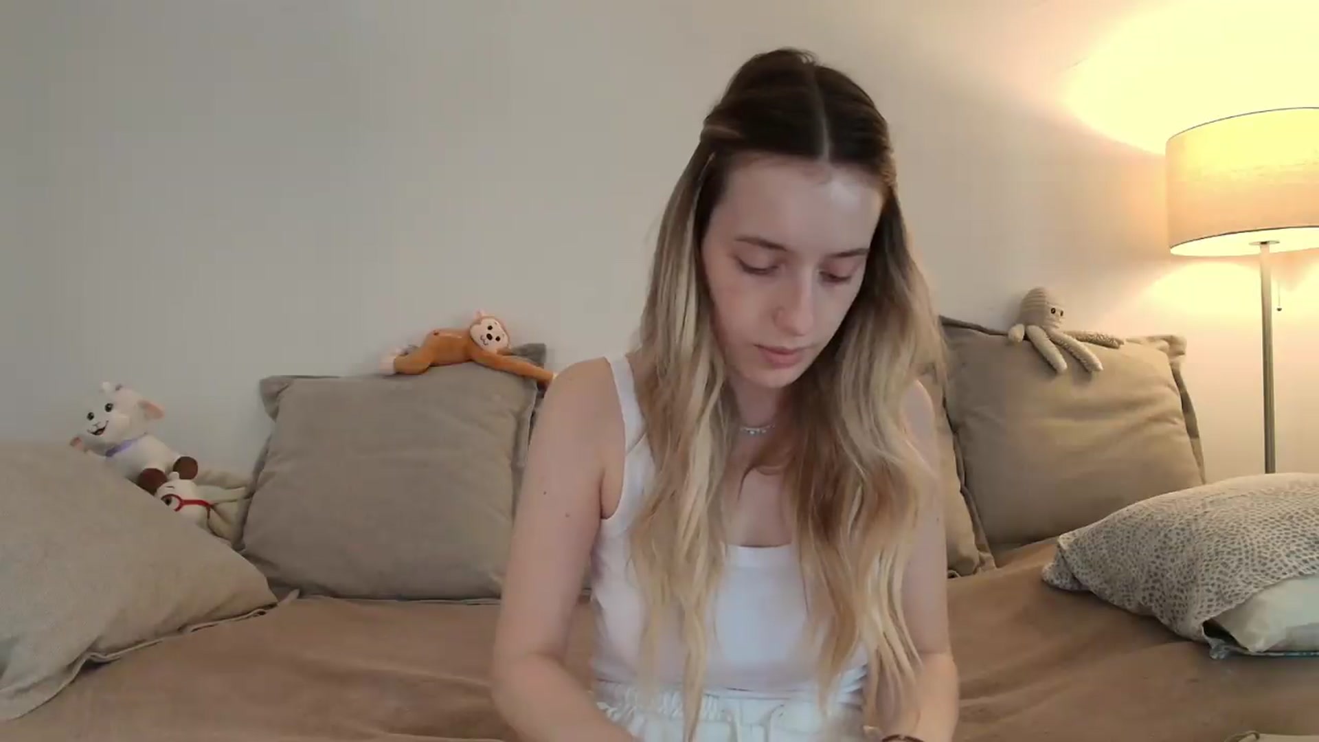 Gallery image thumbnail from Elenaxkiss's myfreecams stream on, 07/30/2026, 10:49 image 5 of 20