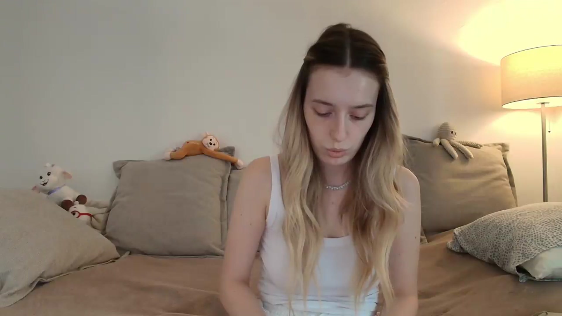 Gallery image thumbnail from Elenaxkiss's myfreecams stream on, 07/30/2026, 10:49 image 6 of 20