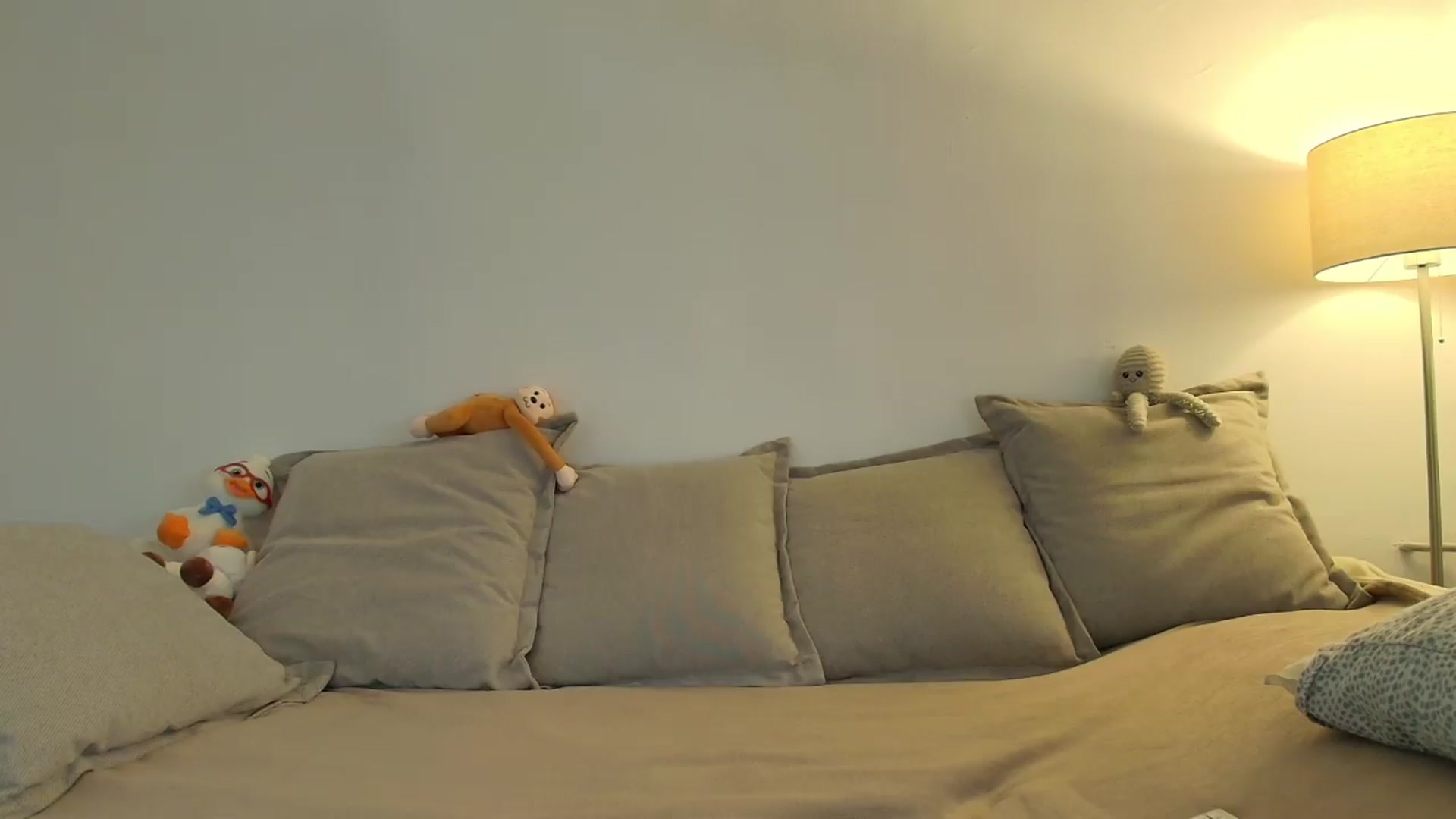 Gallery image thumbnail from Elenaxkiss's myfreecams stream on, 07/31/2026, 10:33 image 15 of 20