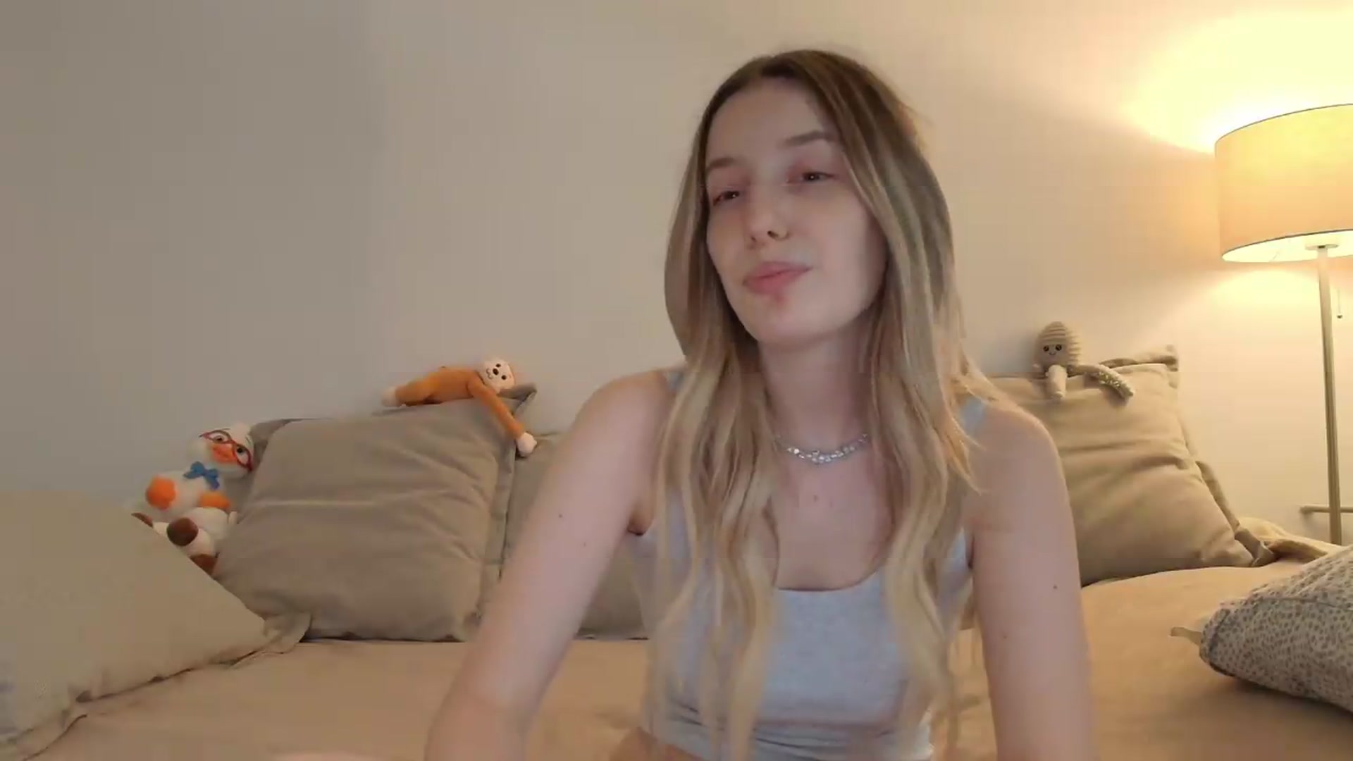 Gallery image thumbnail from Elenaxkiss's myfreecams stream on, 07/31/2026, 10:33 image 16 of 20