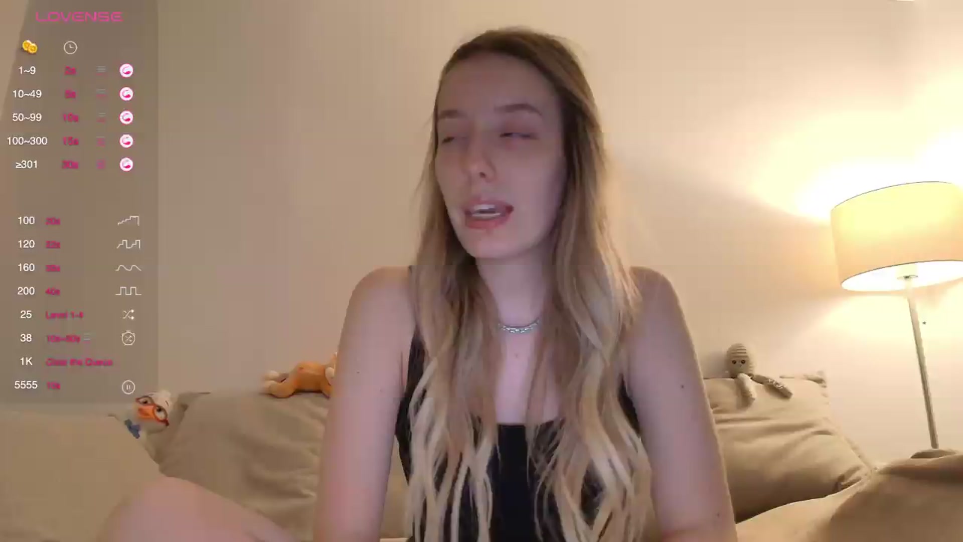Gallery image thumbnail from Elenaxkiss's myfreecams stream on, 07/31/2026, 20:23 image 1 of 20