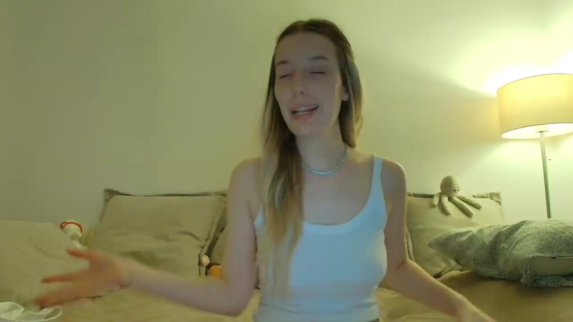 Gallery image thumbnail from Elenaxkiss's myfreecams stream on, 08/02/2026, 18:27 image 19 of 20