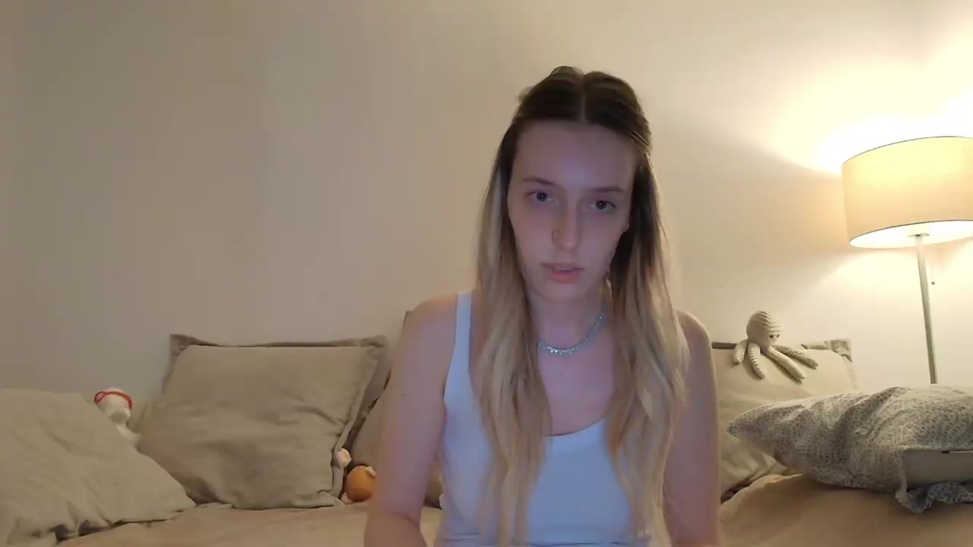 Gallery image thumbnail from Elenaxkiss's myfreecams stream on, 08/02/2026, 18:27 image 11 of 20