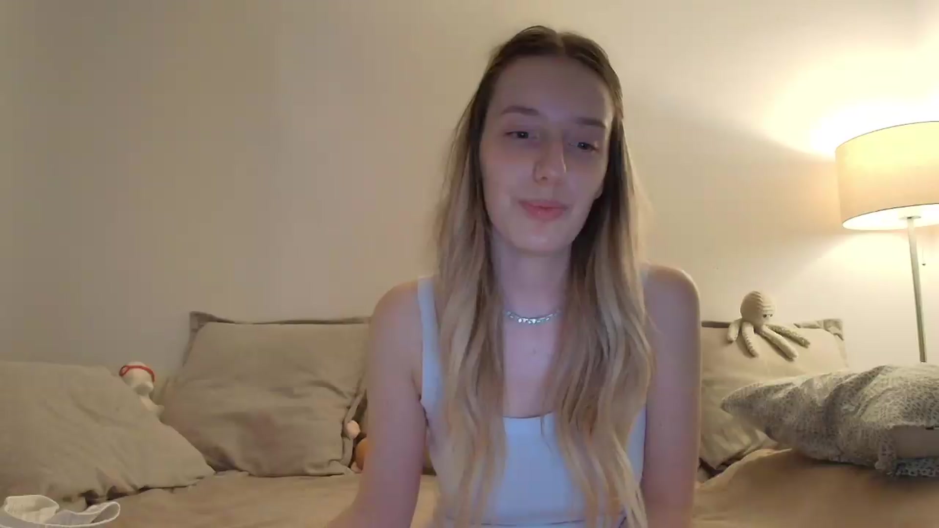 Gallery image thumbnail from Elenaxkiss's myfreecams stream on, 08/02/2026, 18:27 image 16 of 20