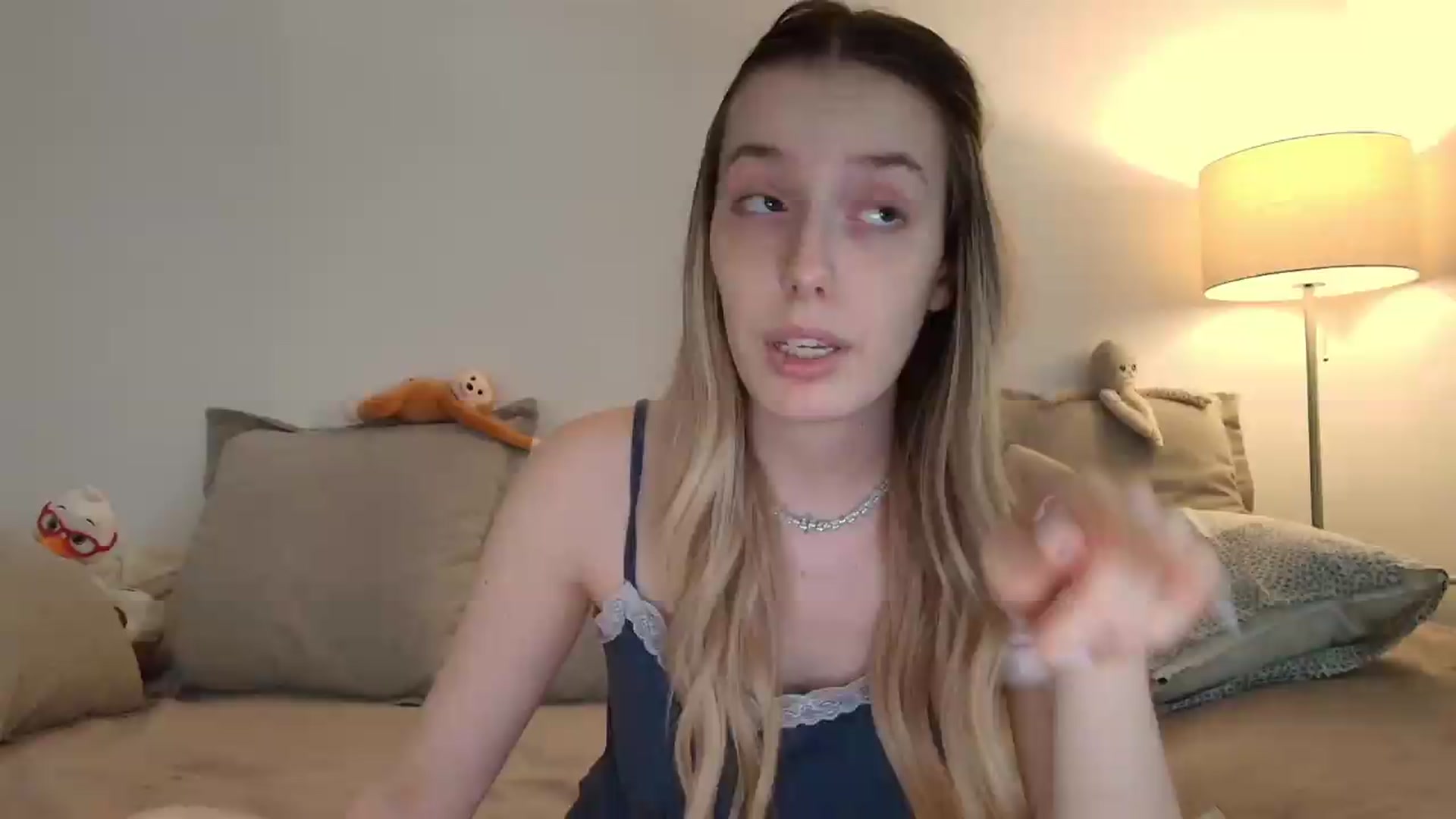 Gallery image thumbnail from Elenaxkiss's myfreecams stream on, 08/03/2026, 10:59 image 7 of 20