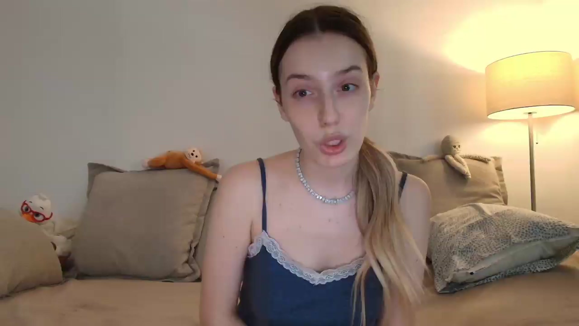 Gallery image thumbnail from Elenaxkiss's myfreecams stream on, 08/03/2026, 10:59 image 3 of 20