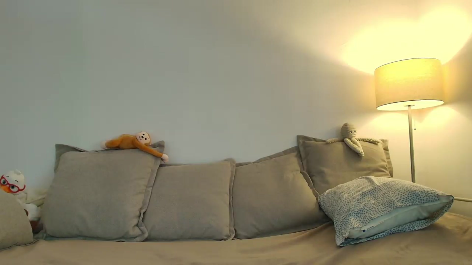 Gallery image thumbnail from Elenaxkiss's myfreecams stream on, 08/03/2026, 10:59 image 13 of 20