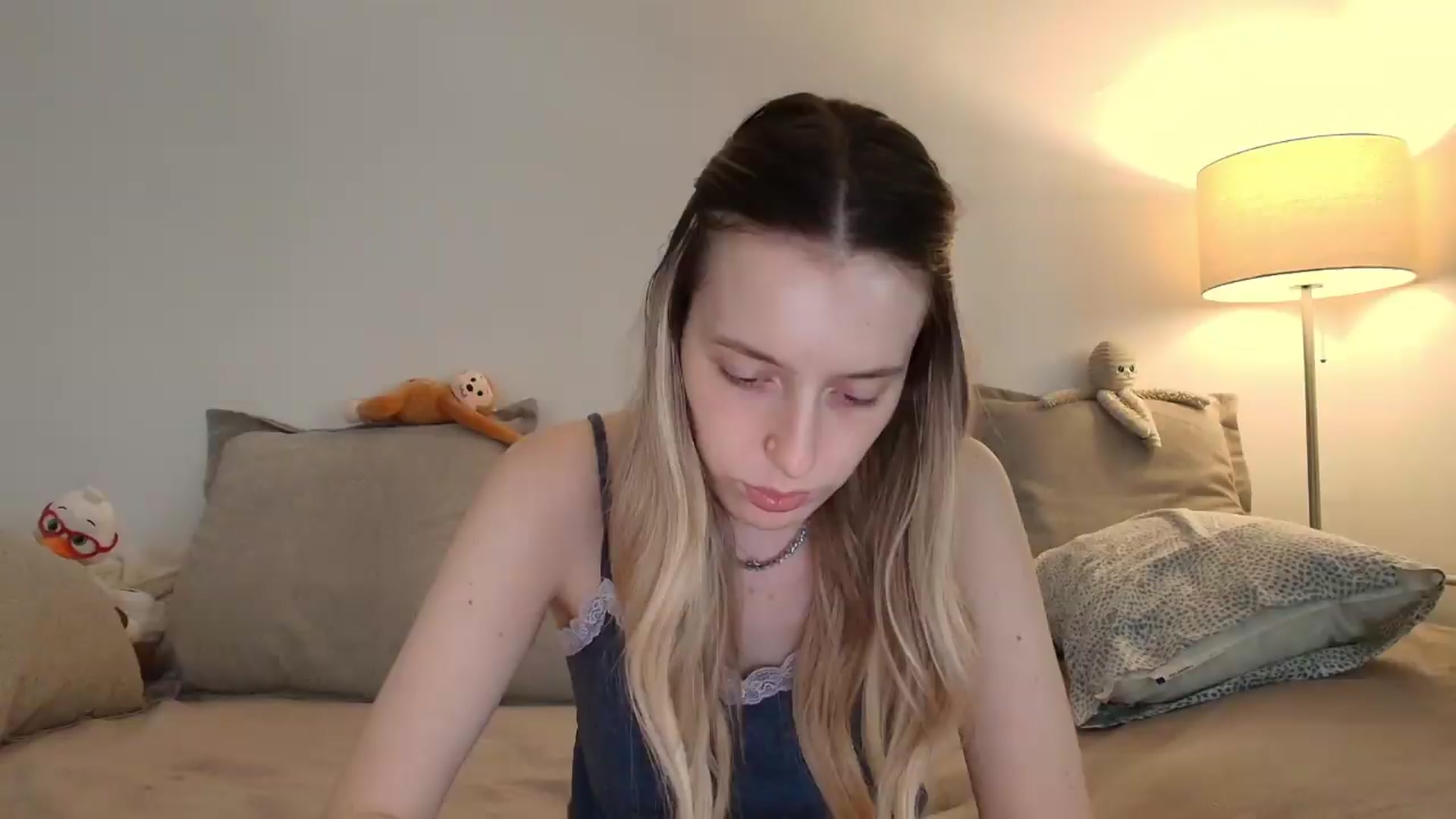 Gallery image thumbnail from Elenaxkiss's myfreecams stream on, 08/03/2026, 10:59 image 8 of 20