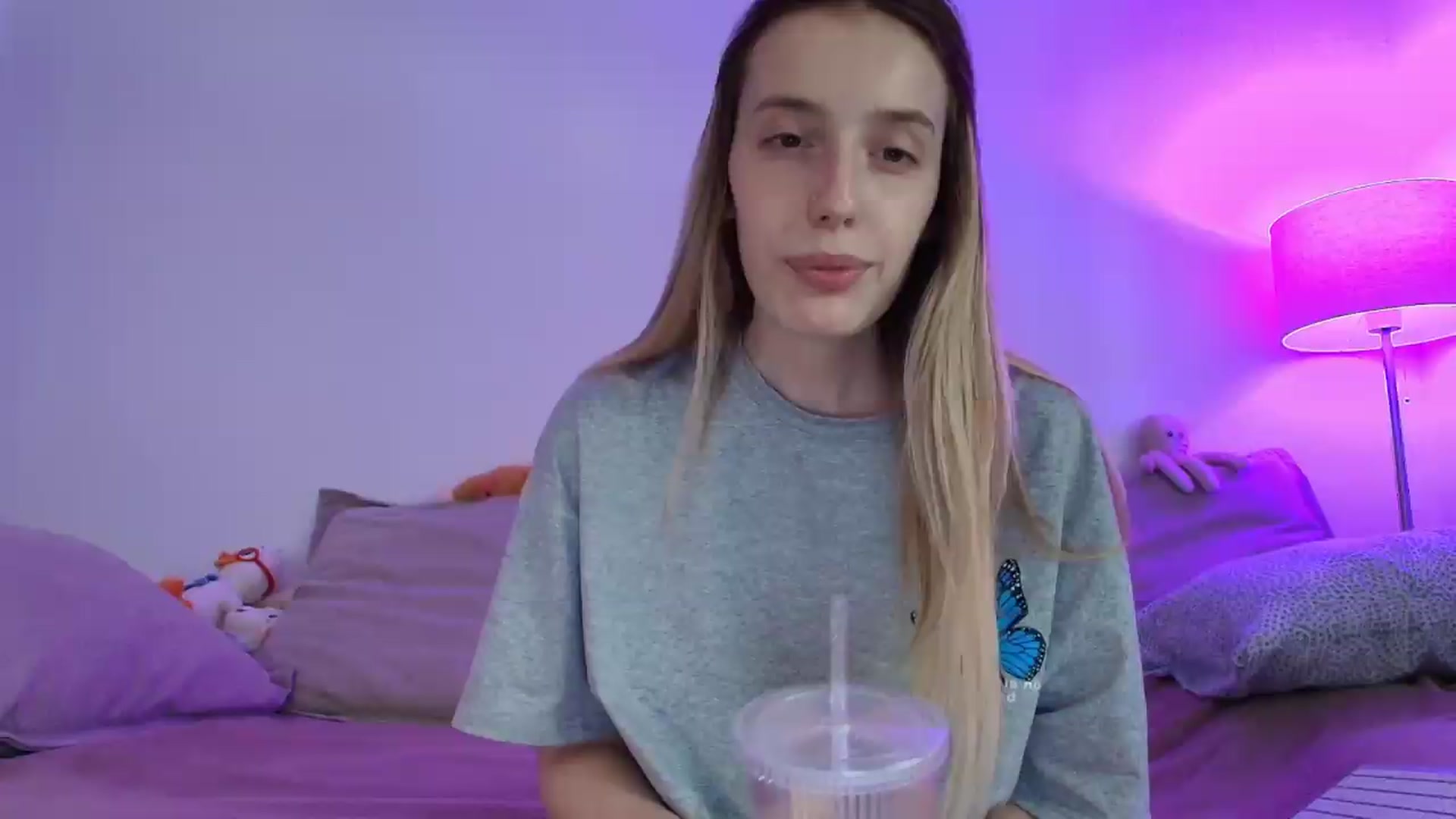 Gallery image thumbnail from Elenaxkiss's myfreecams stream on, 08/06/2026, 09:47 image 20 of 20