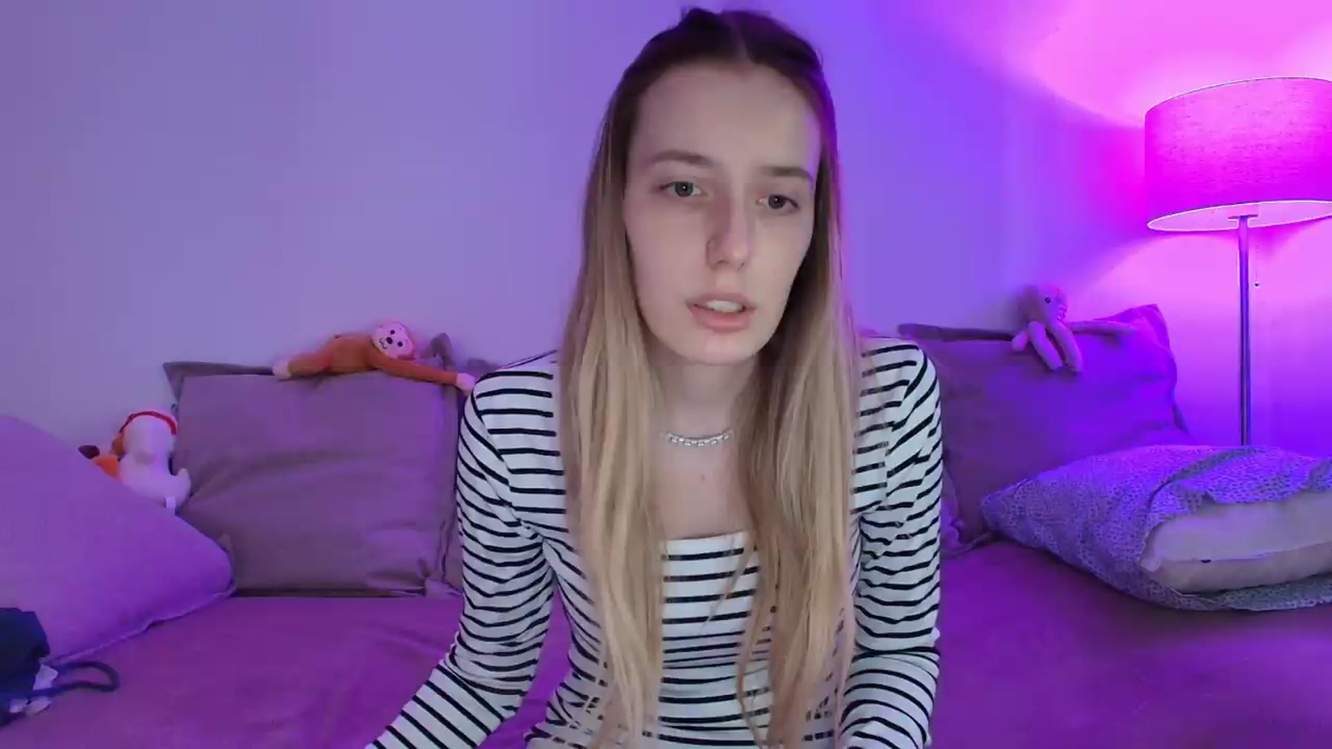 Gallery image thumbnail from Elenaxkiss's myfreecams stream on, 08/11/2026, 09:21 image 1 of 20