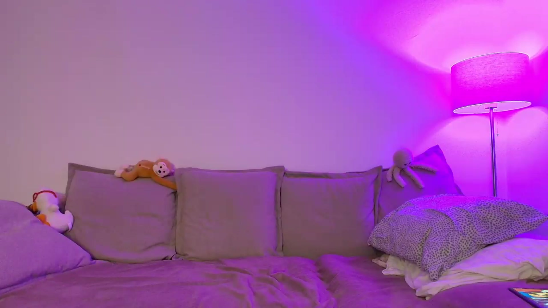 Gallery image thumbnail from Elenaxkiss's myfreecams stream on, 08/11/2026, 20:17 image 2 of 20